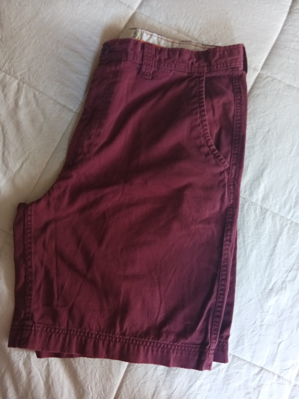 Men’s Shorts Sz. 38 St. John’s Bay Chino Style Maroon/Burgandy 9″ Inseam