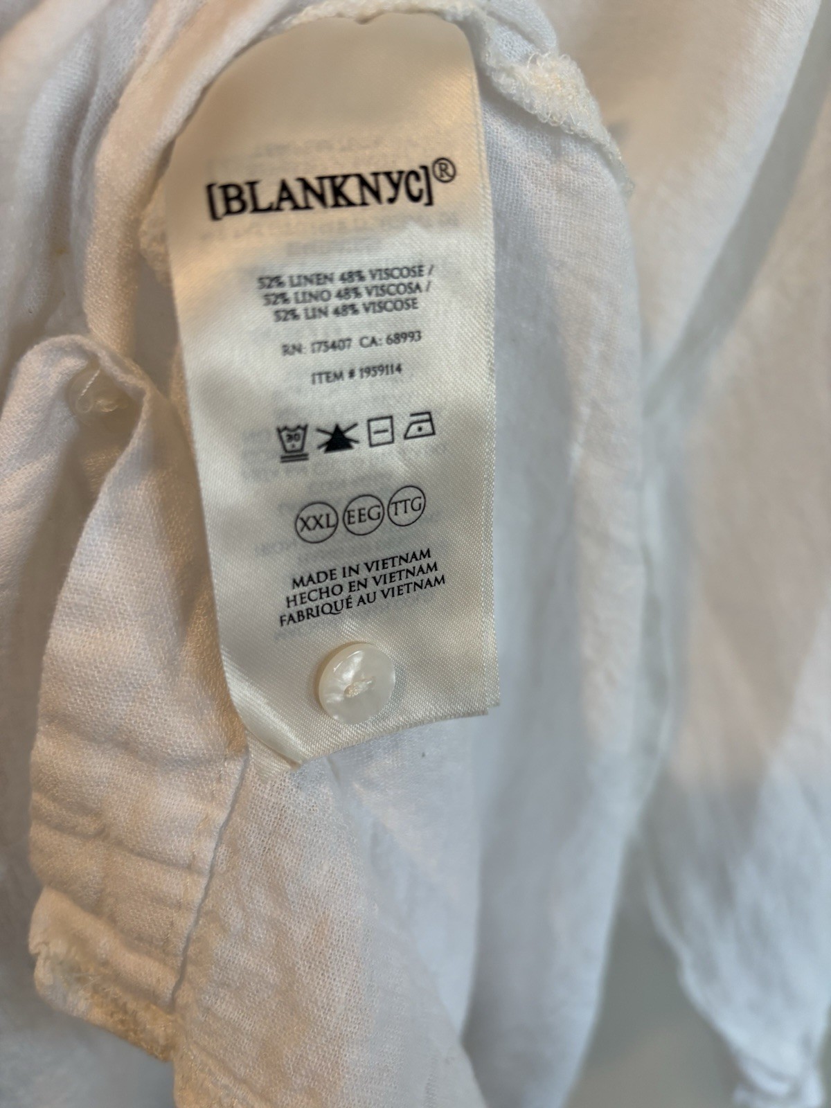 BLANKNYC Women’s XXL White Linen Blend Woven Collared Long Sleeve