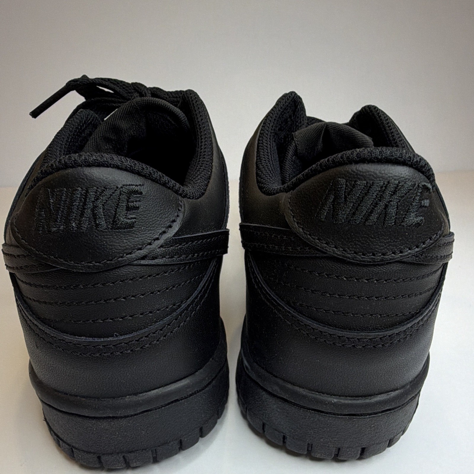 Nike Dunk Low GS Low Top Lace-Up Black/Black Leather Kids 6Y FB9109 009