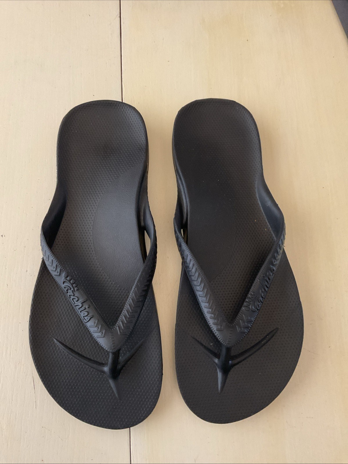 S1 Archies Arch Support Thong Flip Flops Sandals Black Size Men’s 9 Women’s 10