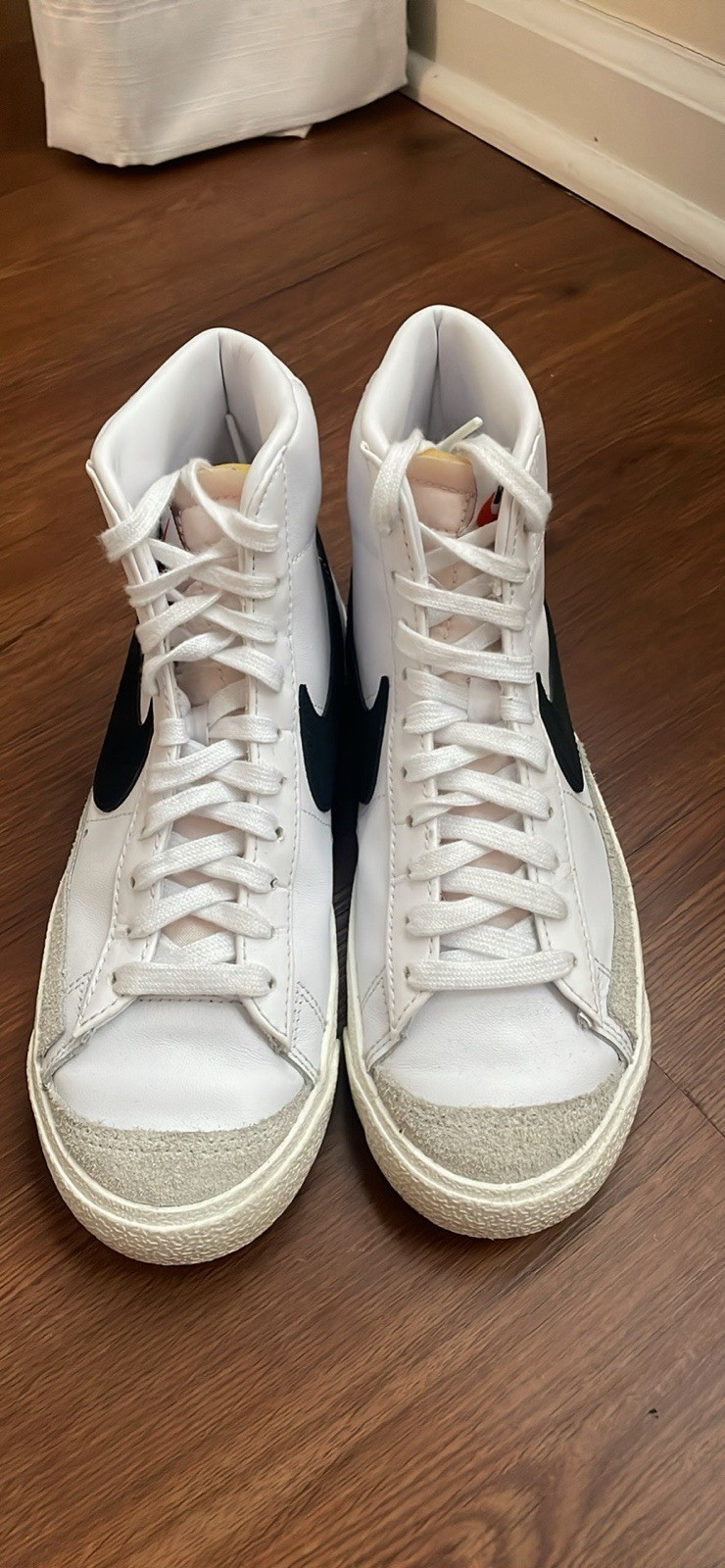 Nike Blazer Mid White Black High Top Men’s Basketball Sneakers Casual Activewear