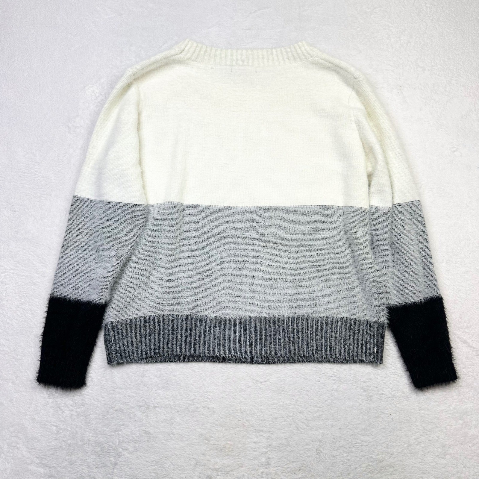 FATE Color Block Sweater Womens Size L White Gray Black Acrylic Blend Knit