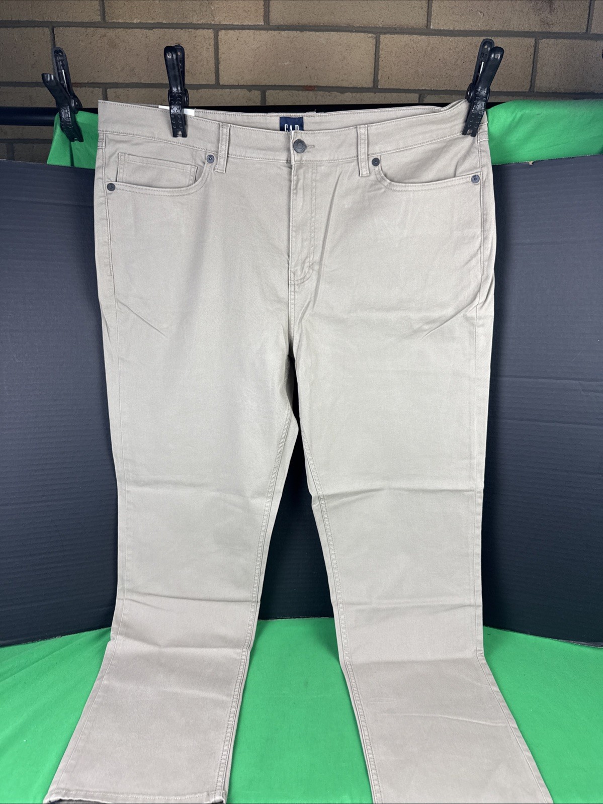 Gap Men’s Slim Fit 5-Pocket Pant Size 40 x 30 Khaki