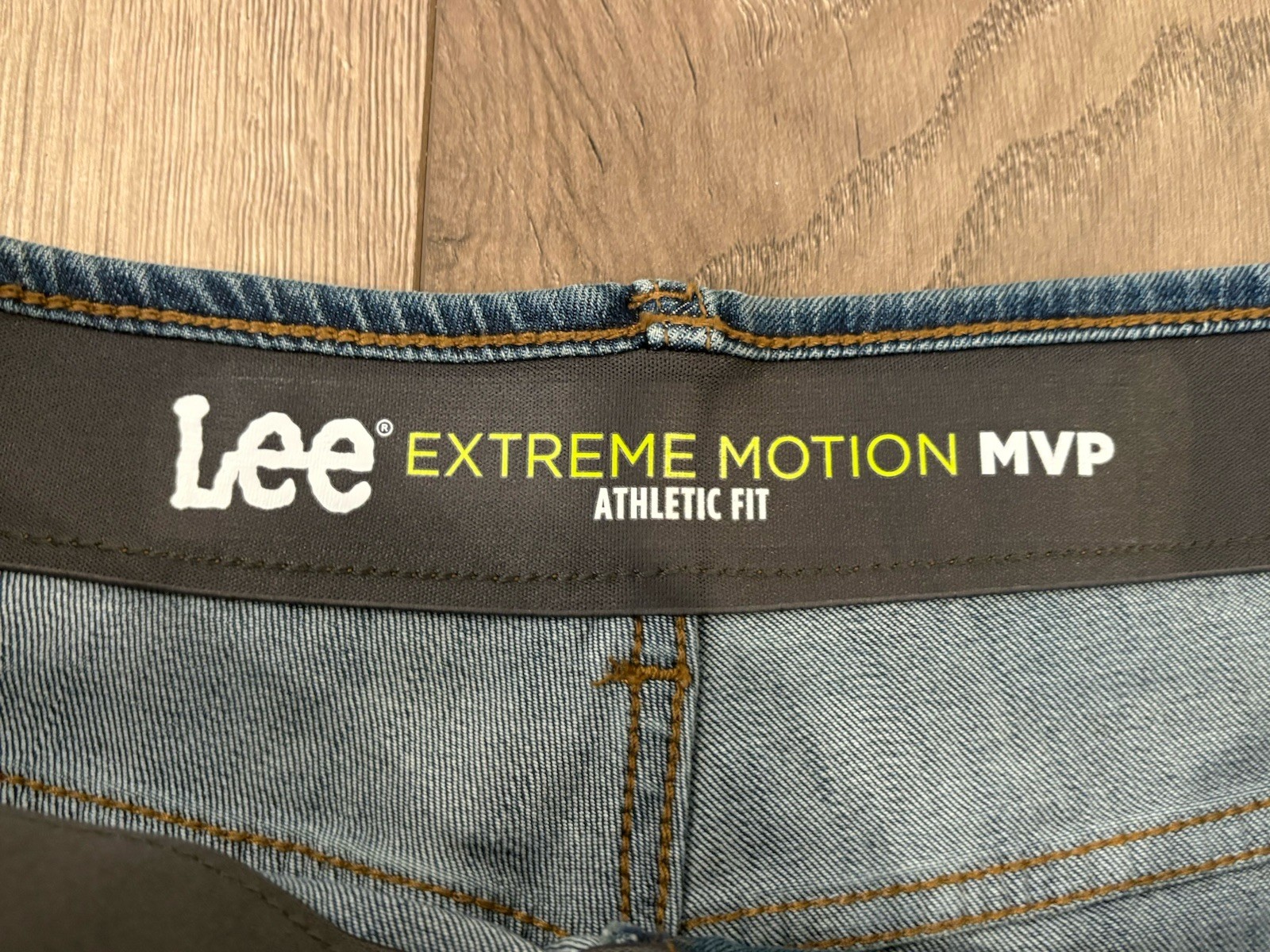 Lee Extreme Motion MVP Denim Jeans Men’s 38×29 Blue Athletic Fit