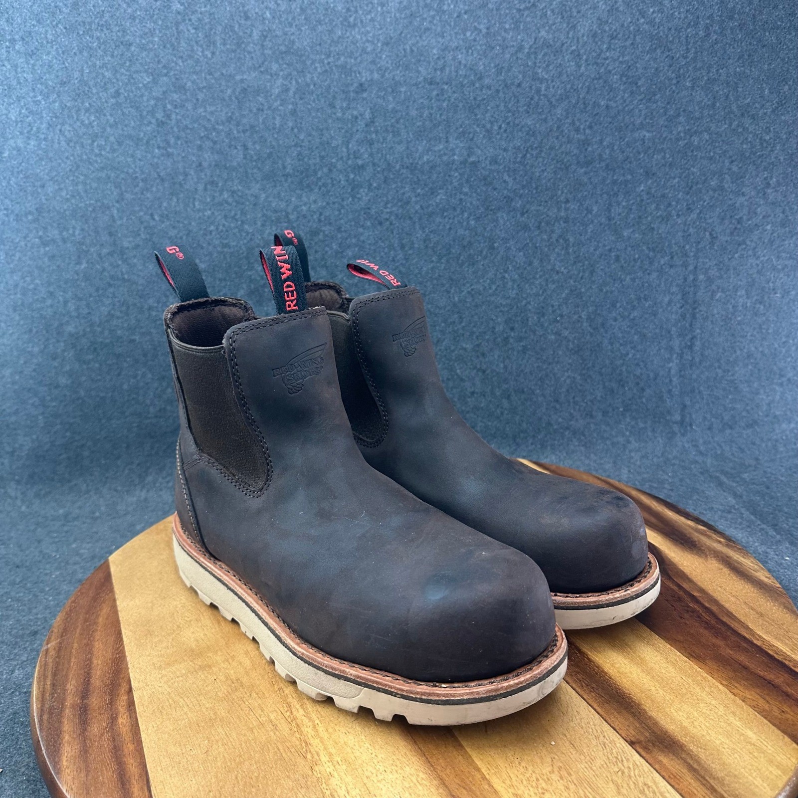 Red Wing 2446 Traction Tread Lite Chelsea Safety Toe Work Boot Men’s Size 7D