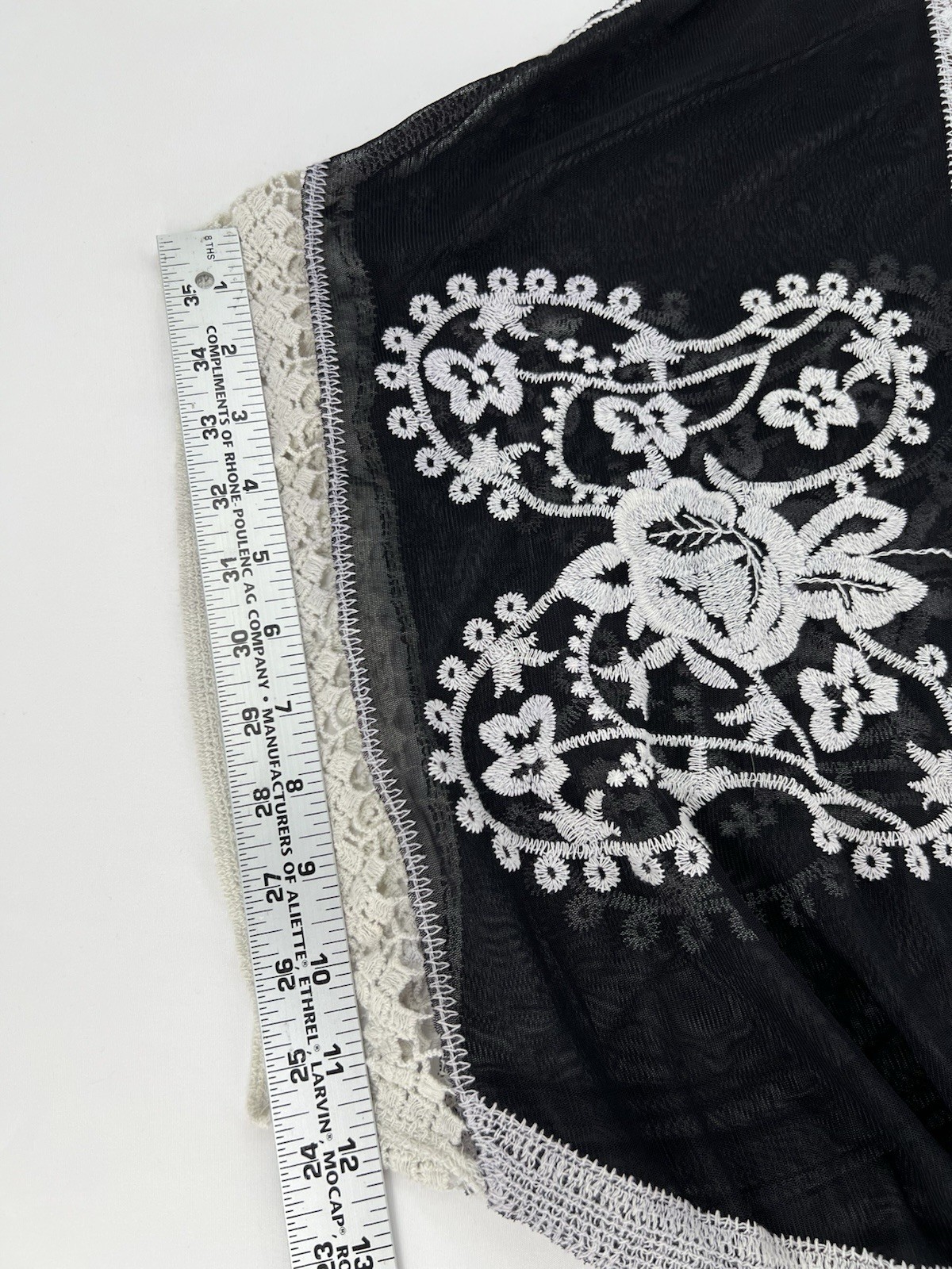 Umgee Black Sheer Embroidered Lace Poncho Top Womens Medium Boho Crochet Overlay