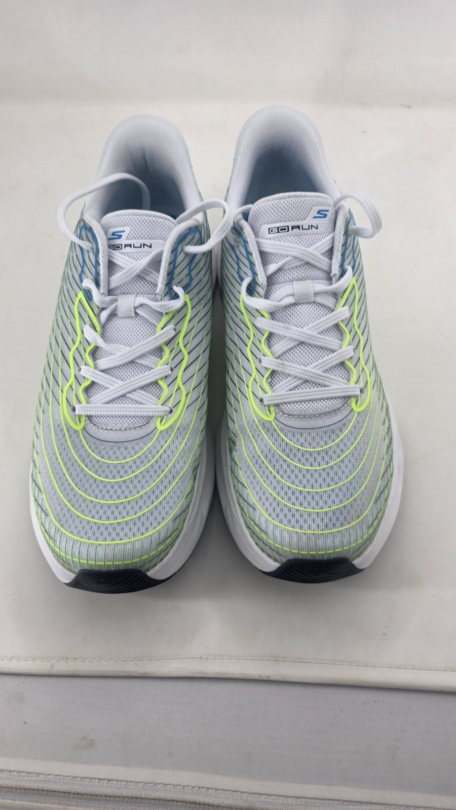 Sketcher Max Sapphire White/Green – Men’s Slip-Ins Size 11