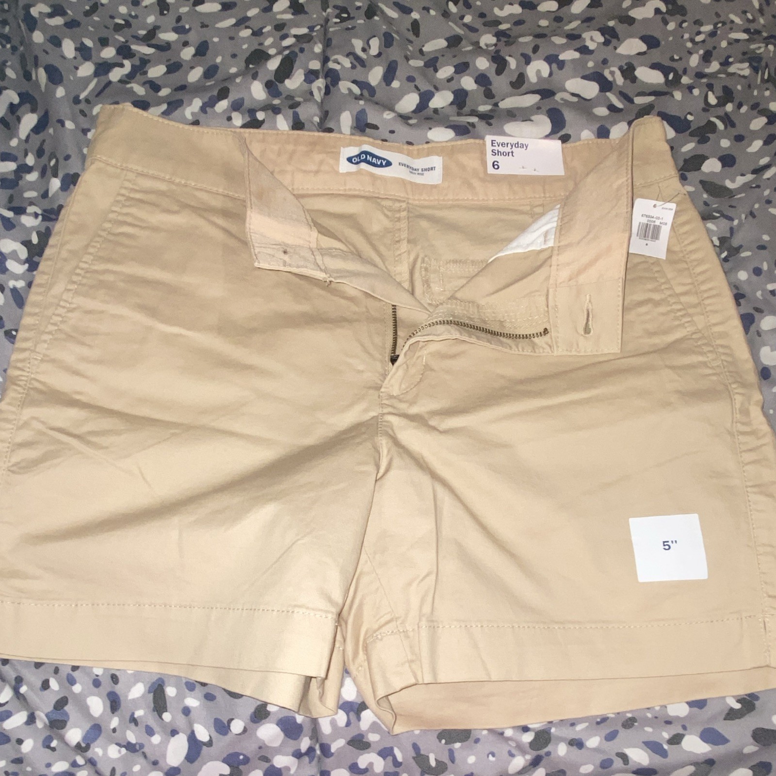 Old Navy Everyday Short Women’s High-Rise Beige Chino Stretch Shorts Size 6
