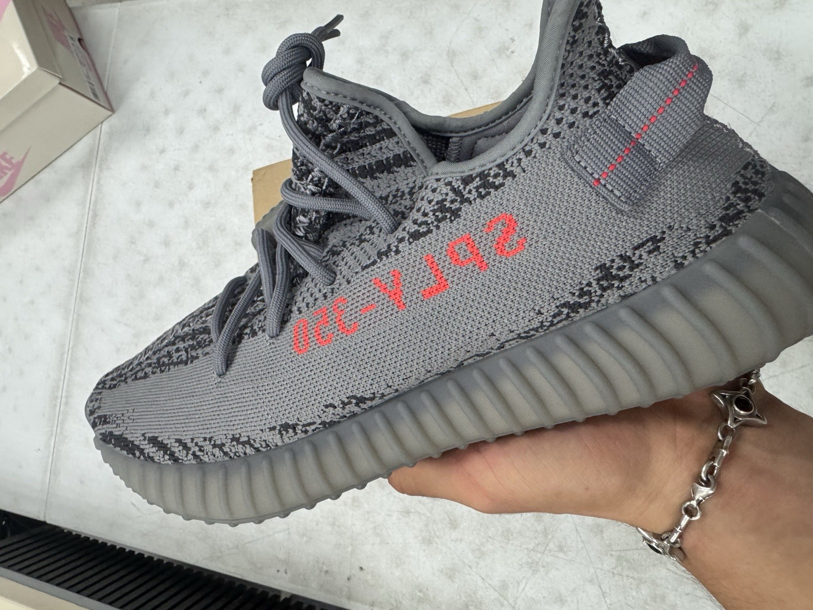adidas Yeezy Boost 350 V2 Beluga 2.0 Size 11.5 Brand New