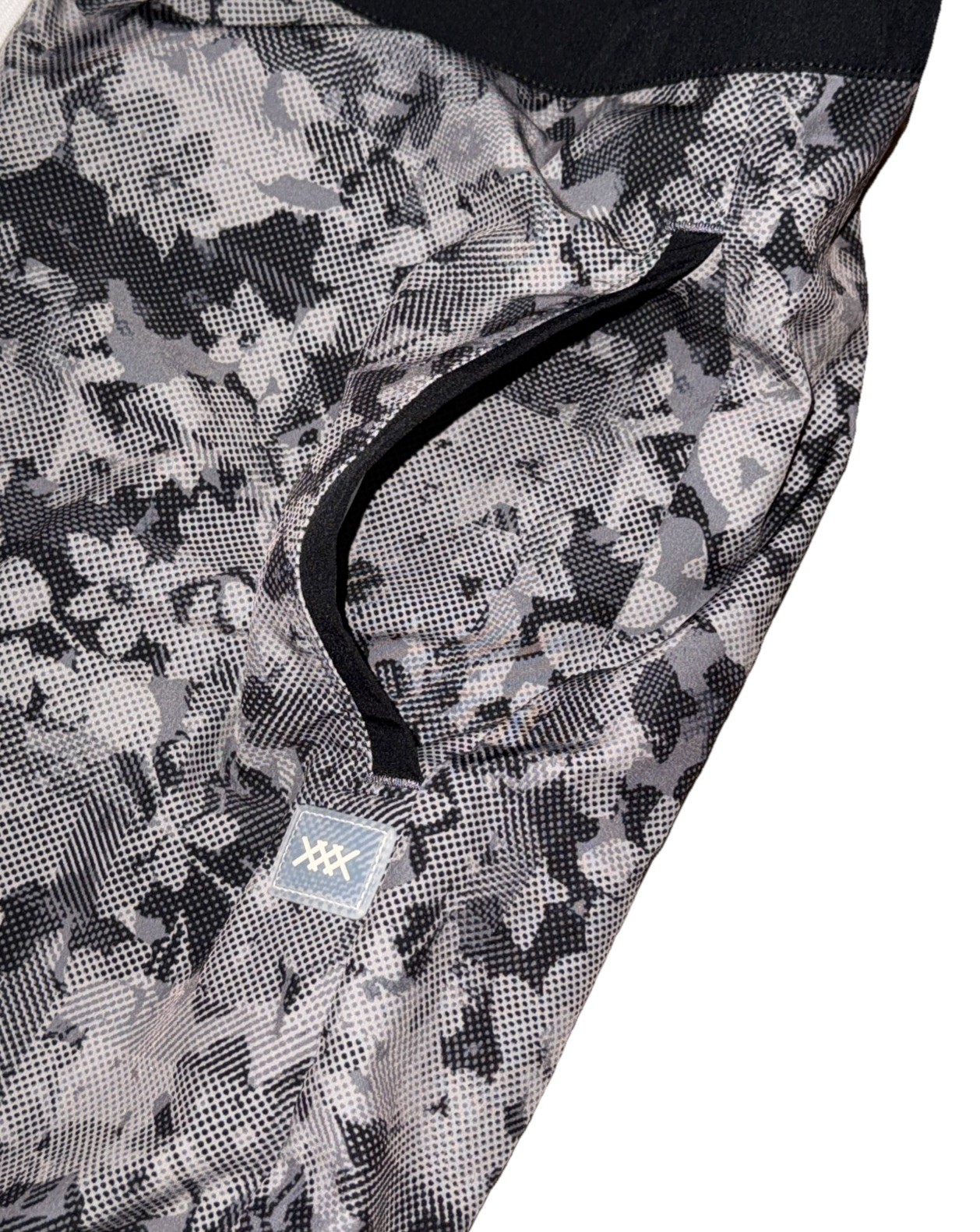 Rhone Point Break Board Shorts Men’s 36 Lined Hybrid Swim Trunks 7″ Digi Camo
