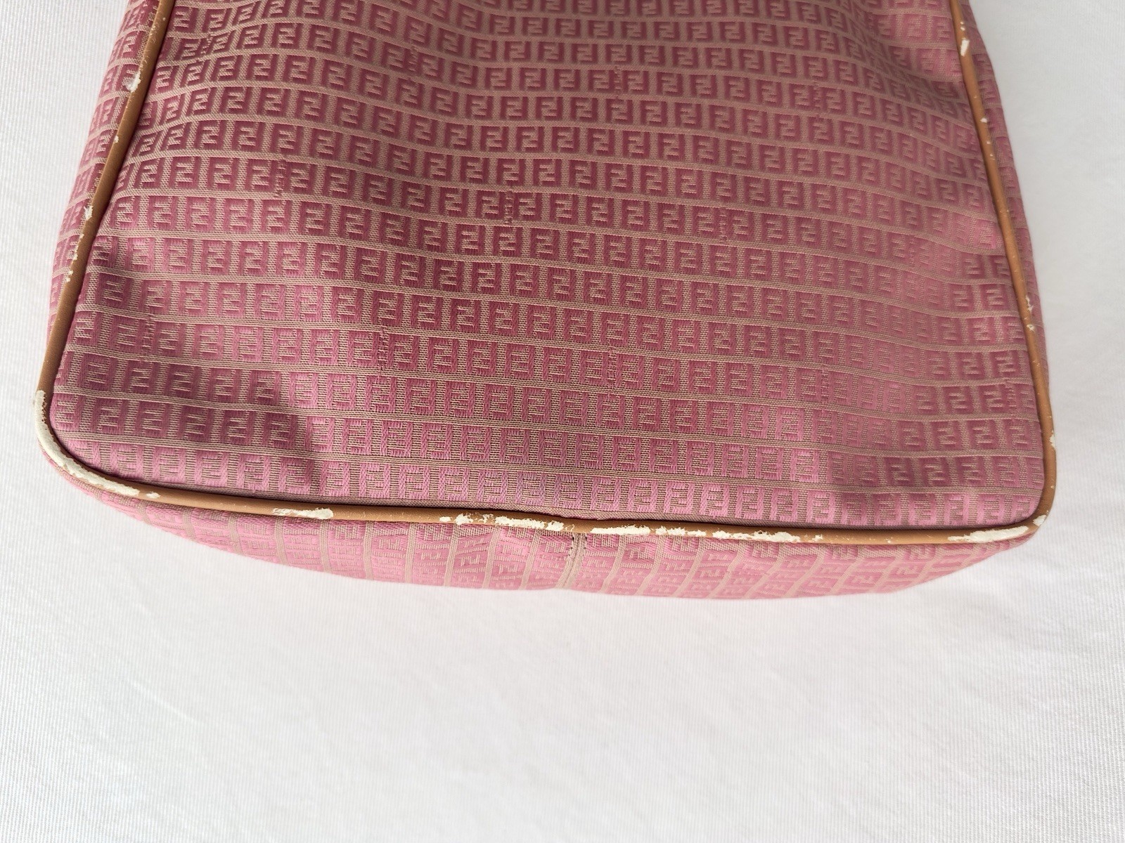 ✨Authentic FENDI FF Zucchino Canvas Shoulder Bag Pink