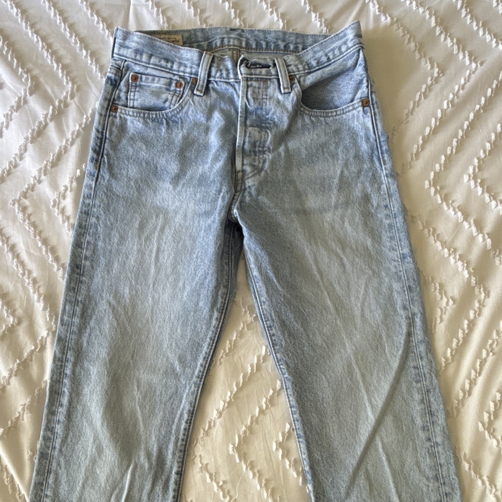 Levi’s Premium Men’s Straight Fit Light Wash Denim Jeans Button Fly 5-Pocket