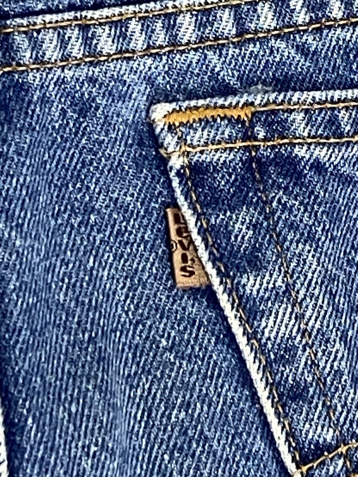 Levi’s 540 Jeans / Relaxed Fit / Vintage 90’s / Size 40×30