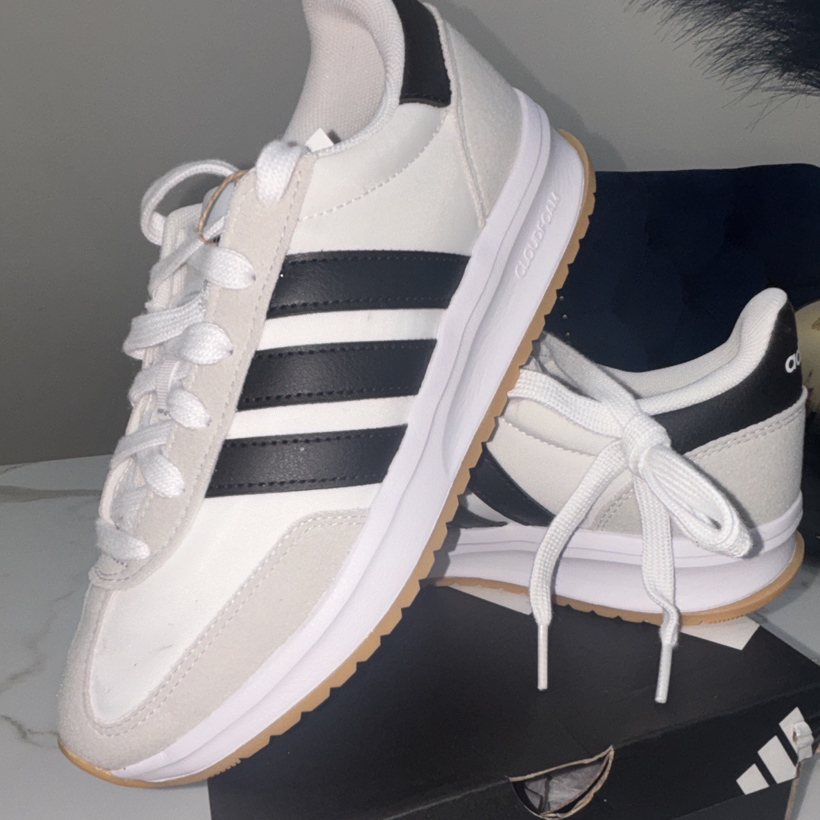 adidas Run 70s 2.0 J Unisex Kids Low Top Lace Up Sneakers Sz 5.5 JI2266
