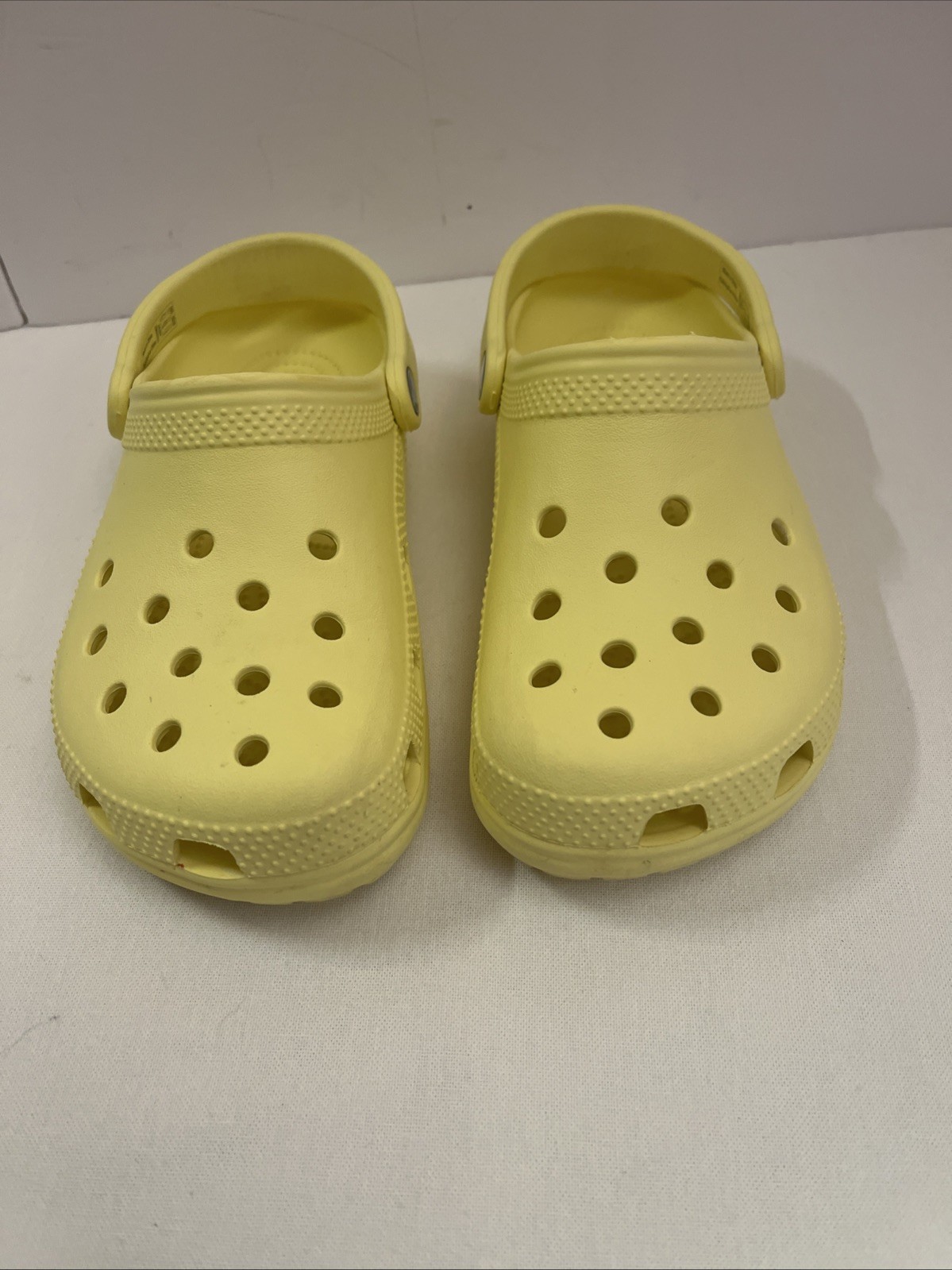 Crocs Classic Clog Yellow Size M5/W7 Croslite Ankle Strap