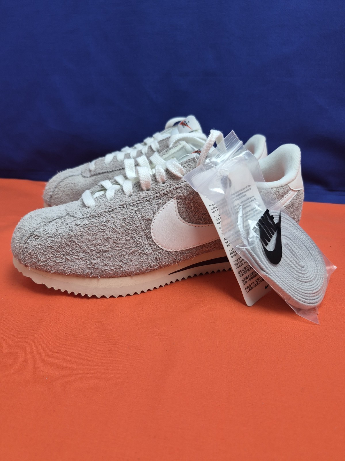 Nike Cortez SE HF3142-001 Suede Sneaker College Grey Team Red Men’s