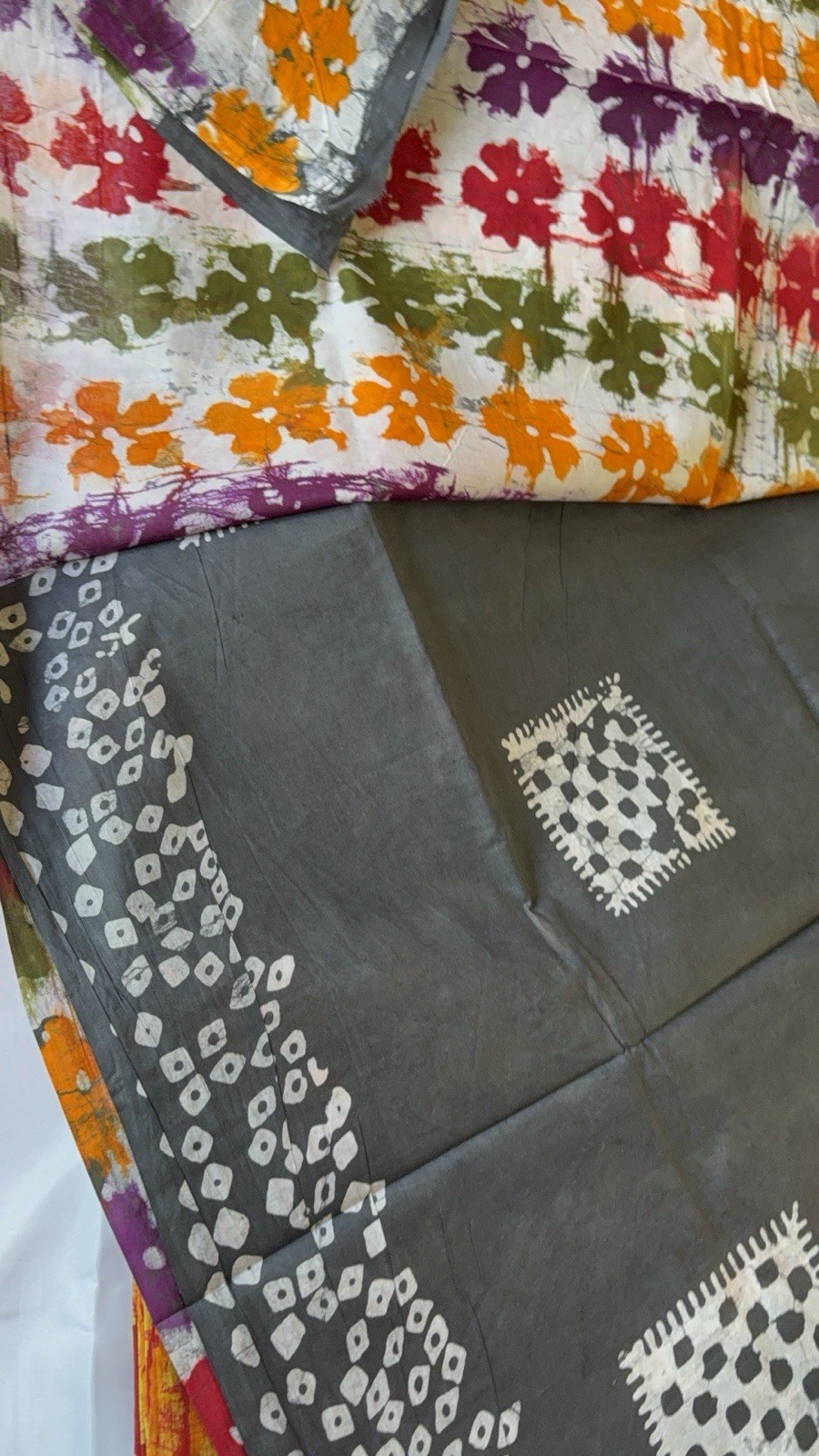 NEW 🆕, Cotton BATIK SAREE. ( Item#L2757 ) including blouse piece. Only $33
