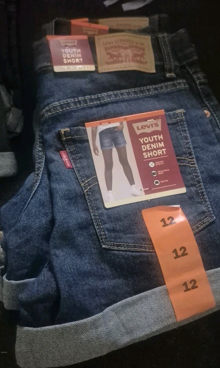 Levi’s Girls Denim Short Youth Size 12