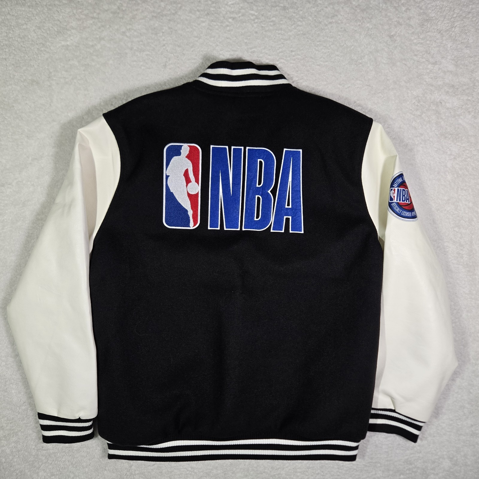 $150 NBA National Basketball Association Mens Large Varsity Bomber Jacket Black