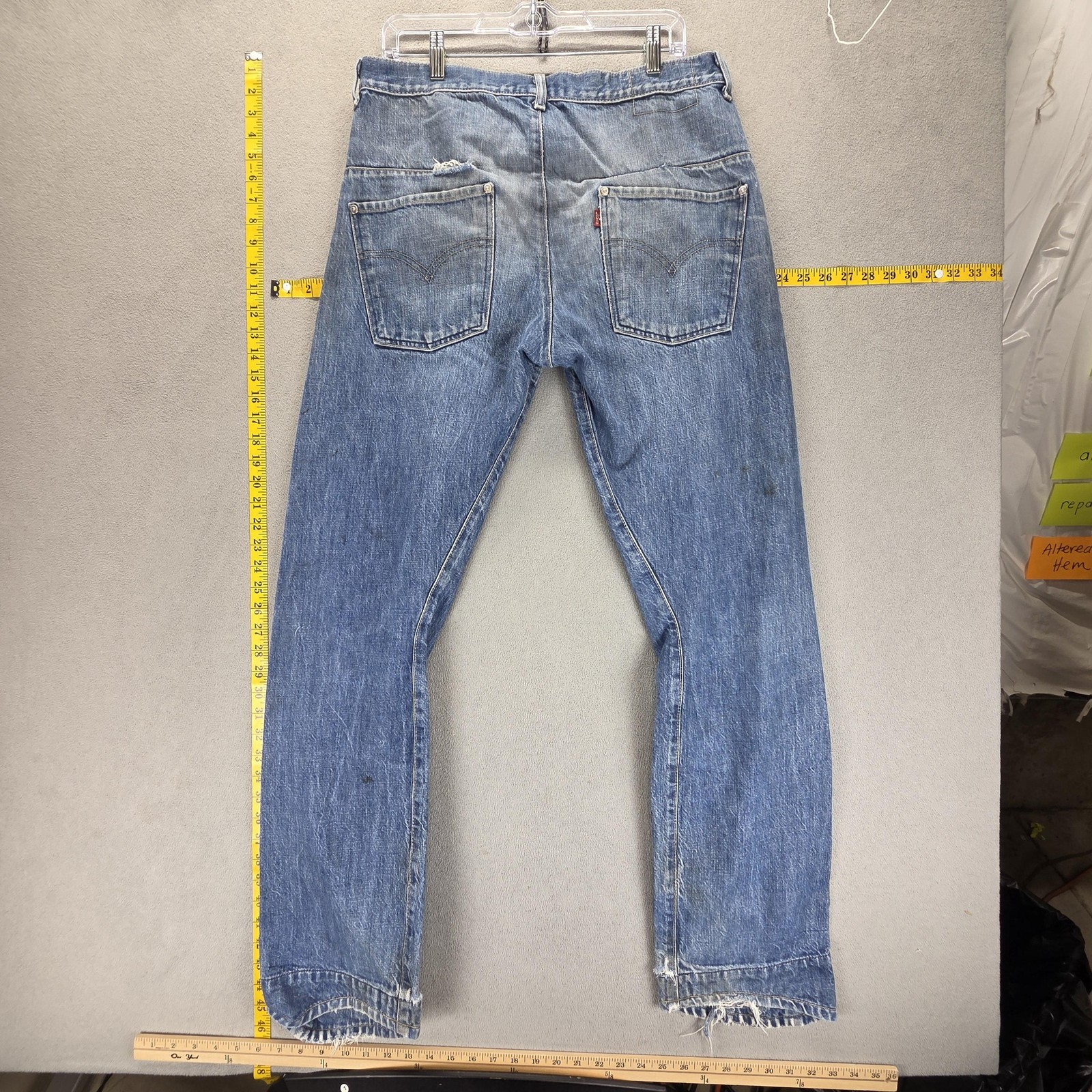 Vintage Levis Engineered Jeans Mens Blue Twisted Button Fly Fits 32×33
