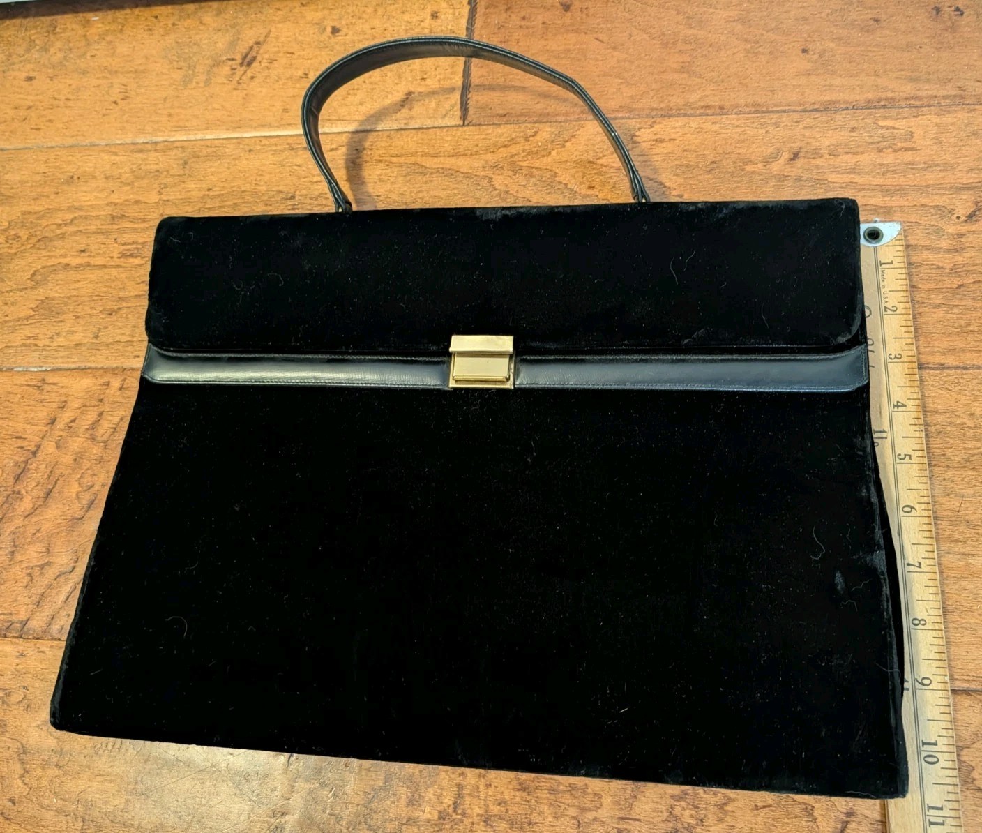 Vintage GRETA Black Velvet Tote Handbag Purse 15″ Wide Flat Mid Century Elegant