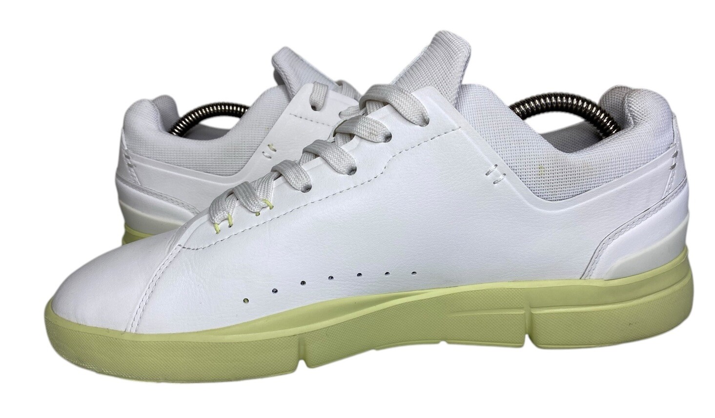 On Cloud THE ROGER Advantage Womens Tennis Sneakers Shoes White/Hay Size 10