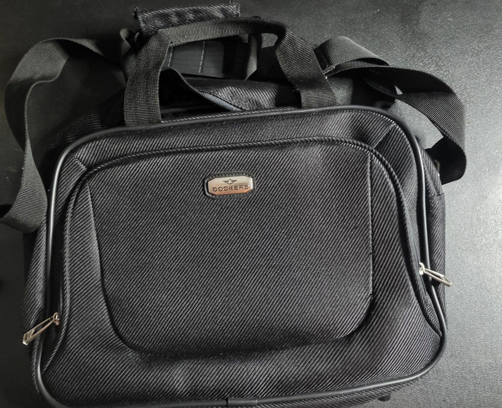 Dockers Black Laptop Messenger Bag Briefcase Adjustable Shoulder Strap