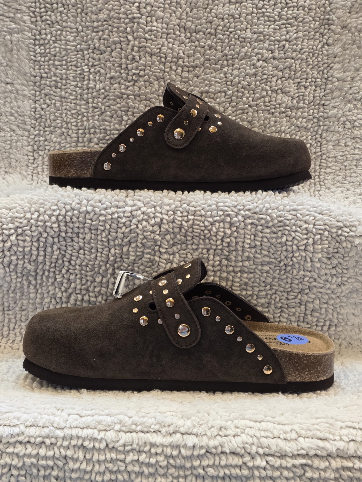 Greystone Brown Genuine Suede Womens6.5 Gold Rivet Studded Sandals SlipOn Clogs