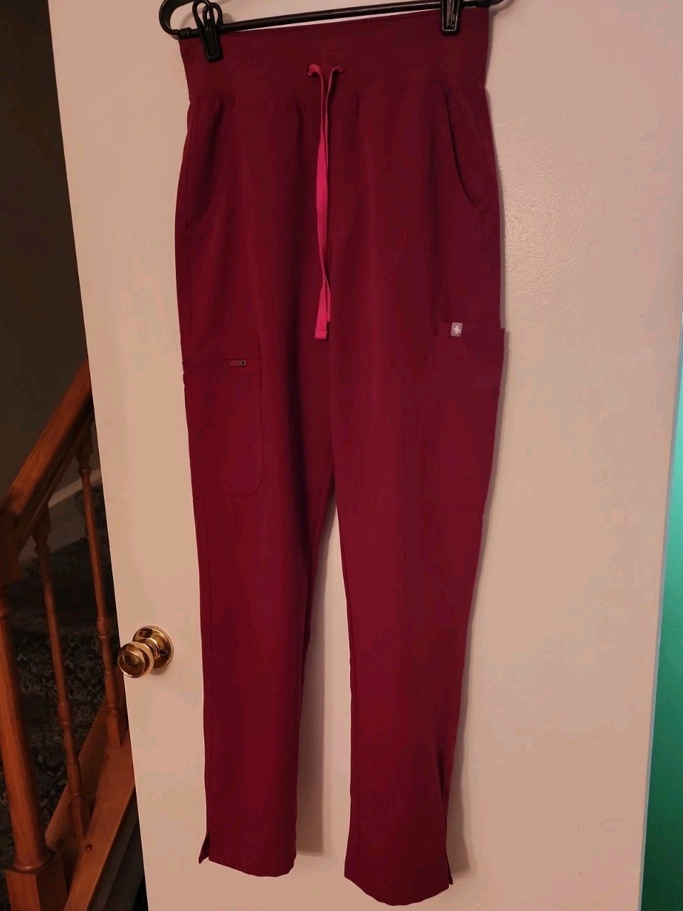 NWOT! Figs Technical Collection Yola Dark Magenta Skinny Cargo Scrub Pants Sz S