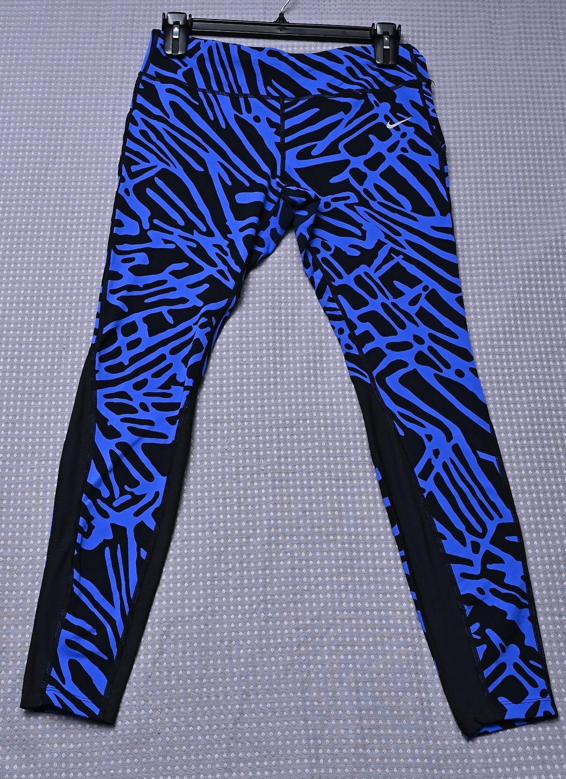 Nike® Size XL Splash Patterned Print Blue Leggings Body: 77% Nylon & 23% Spandex