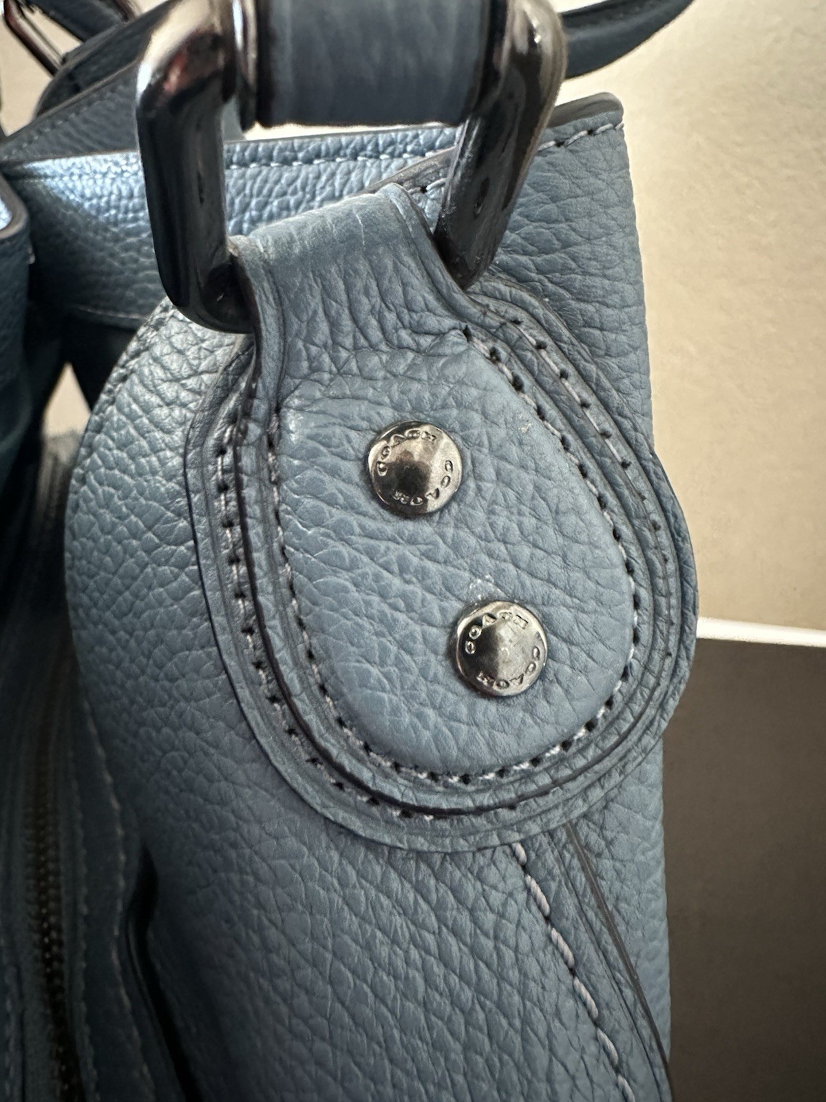 Coach Blue Pebbled Shoulder Bag Zip Center Turn Lock Pocket Charm Silver