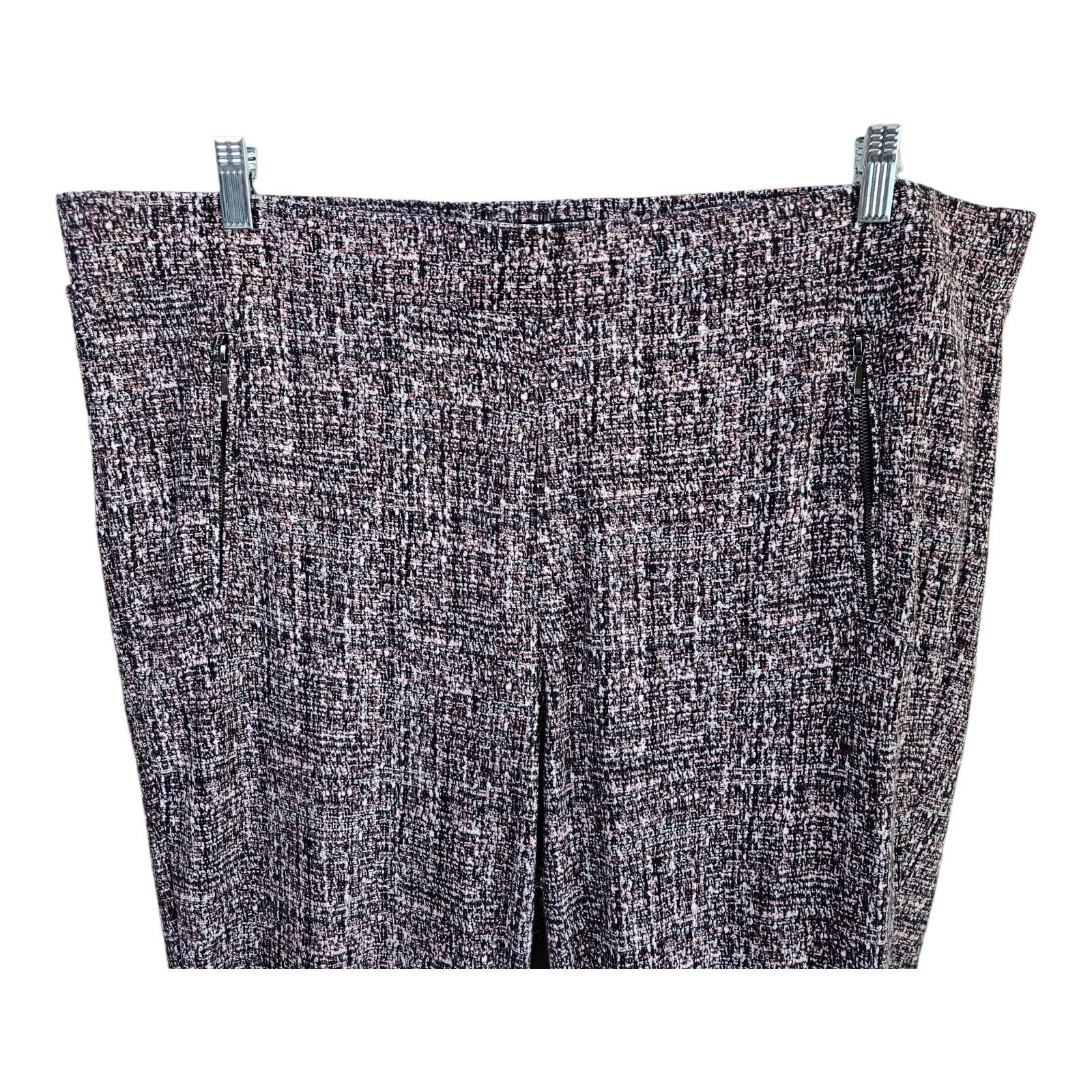 TORRID 3 Women’s 20 22 Pants Pull On Tapered Ankle Black Pink White 43 x 25.5