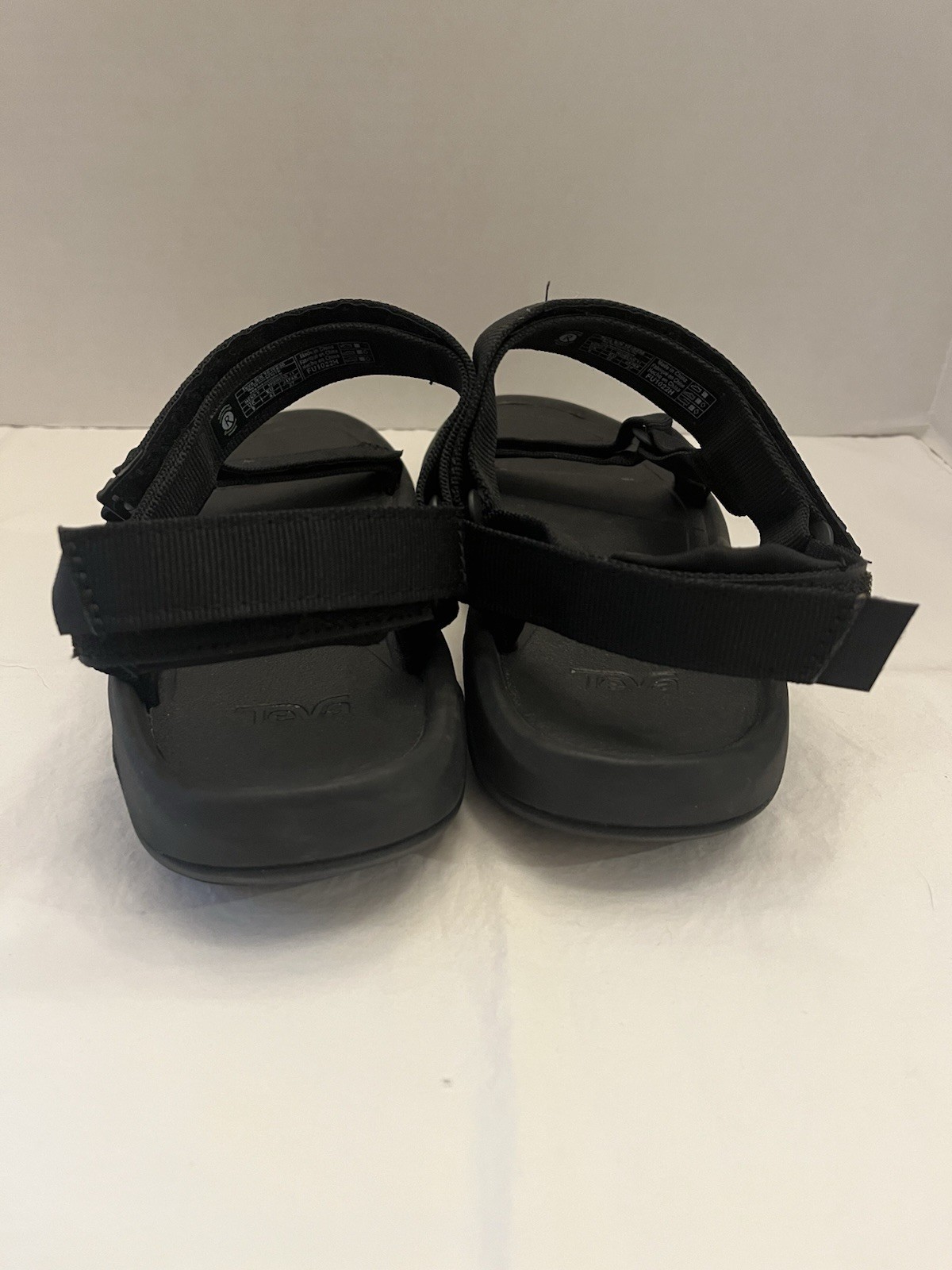 Teva Hurricane XLT2 Black Sandals Men’s 9 Women’s 11