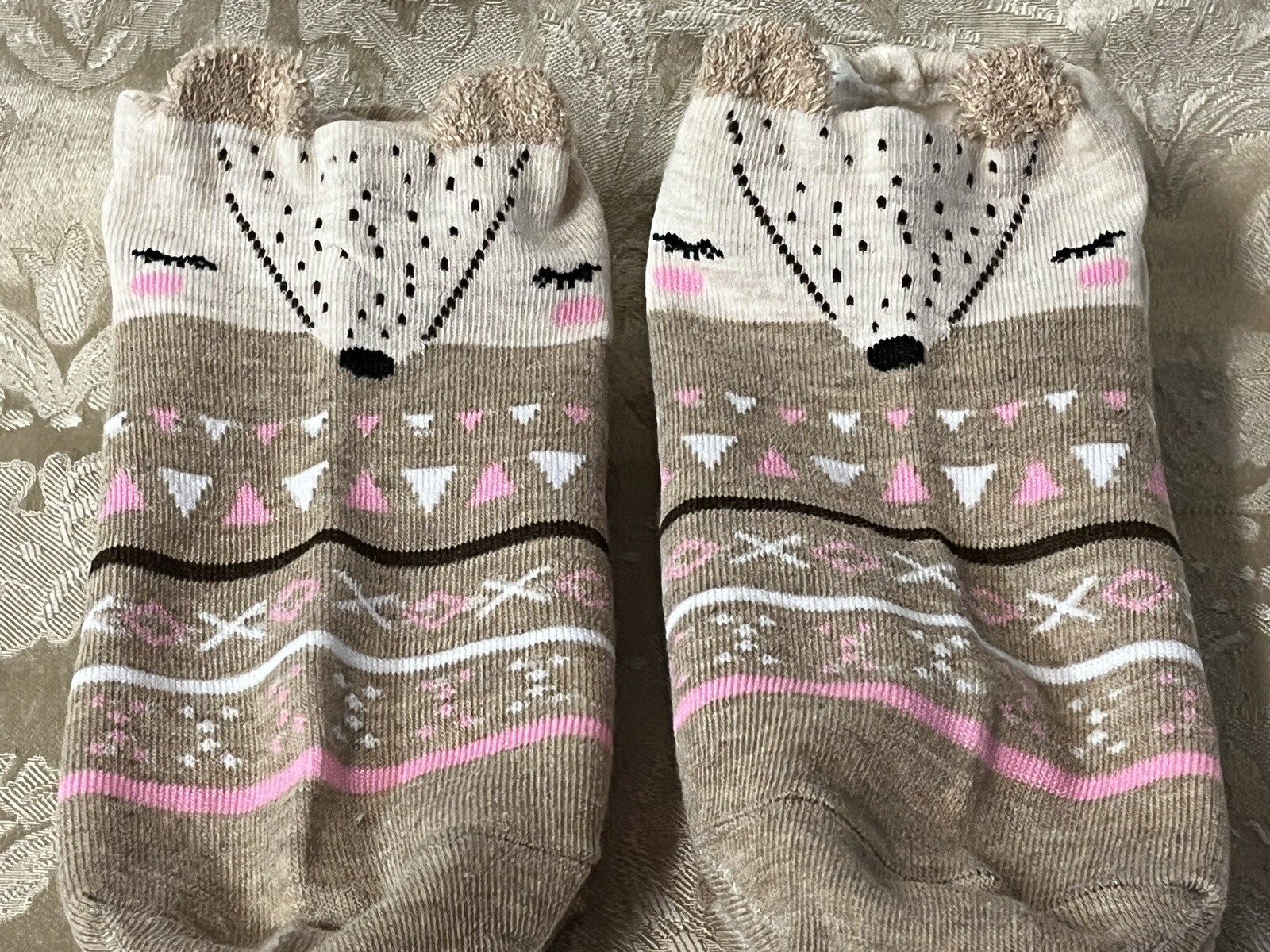 Women’s Cute Cartoon Brown Fox FUZZY EARS Pattern Ankle Socks Fashion Set Of 2