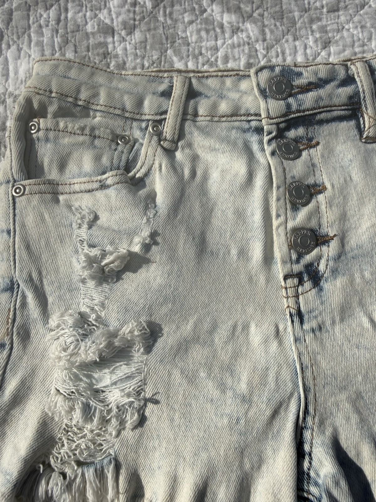 Harper Heritage High Rise Light Wash Distressed Cut Off Denim Shorts 25″ Waist