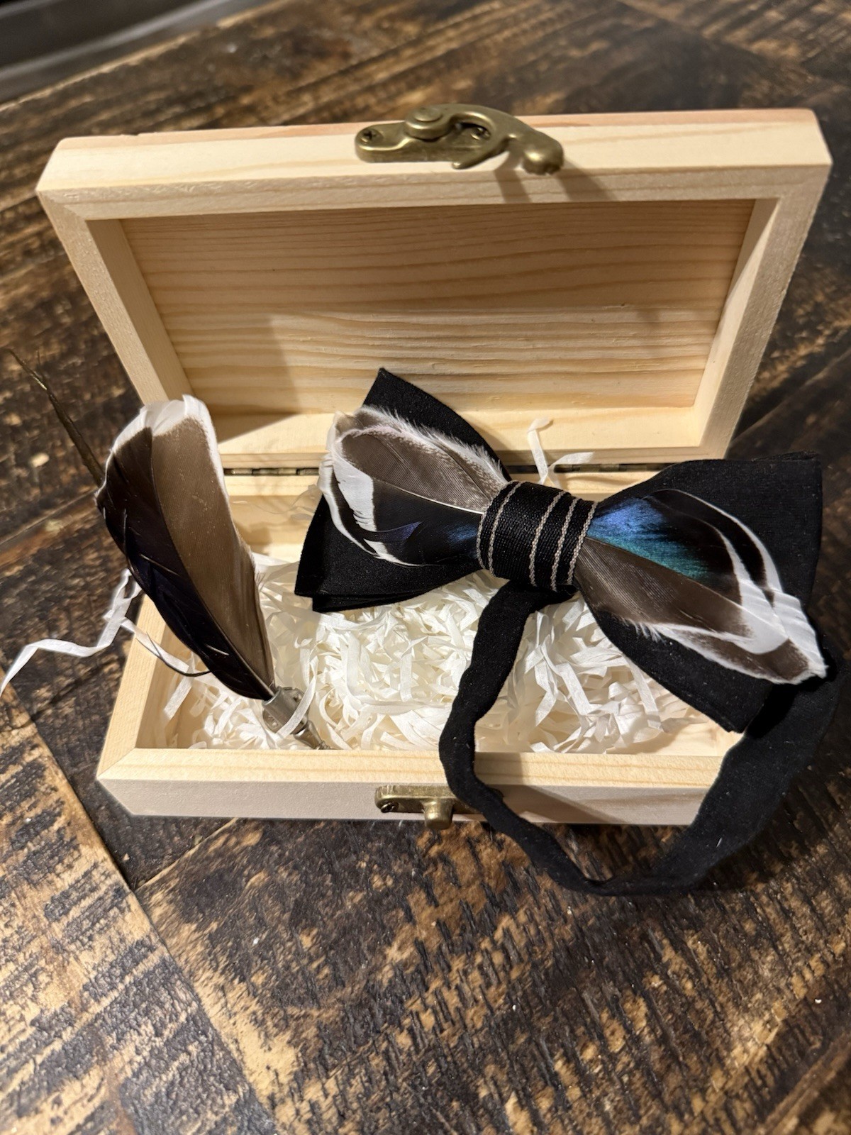 Handmade Feather Bow Tie and Broach Set for Men
