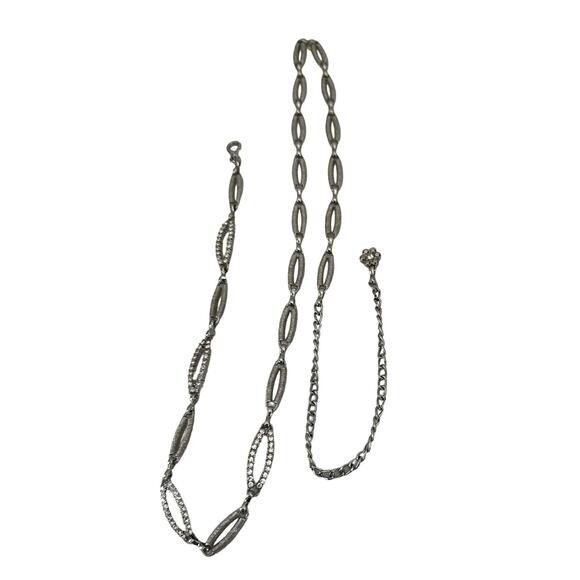 Chain belt 40 inches adjustable. Silver chain link Y2K