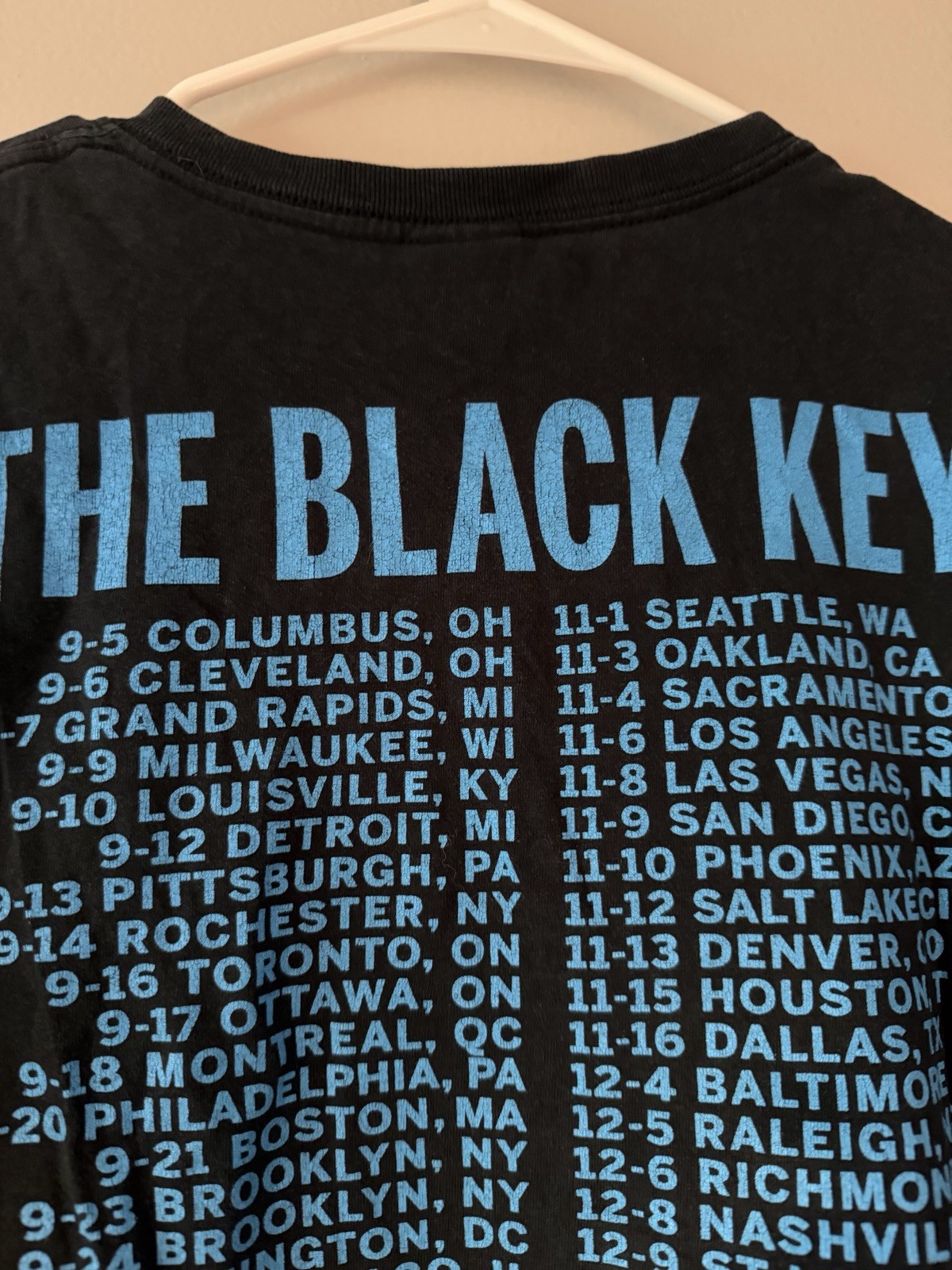 Gildan Softstyle The Black Keys Turn Blue 2014 Tour Double-Sided Tee S