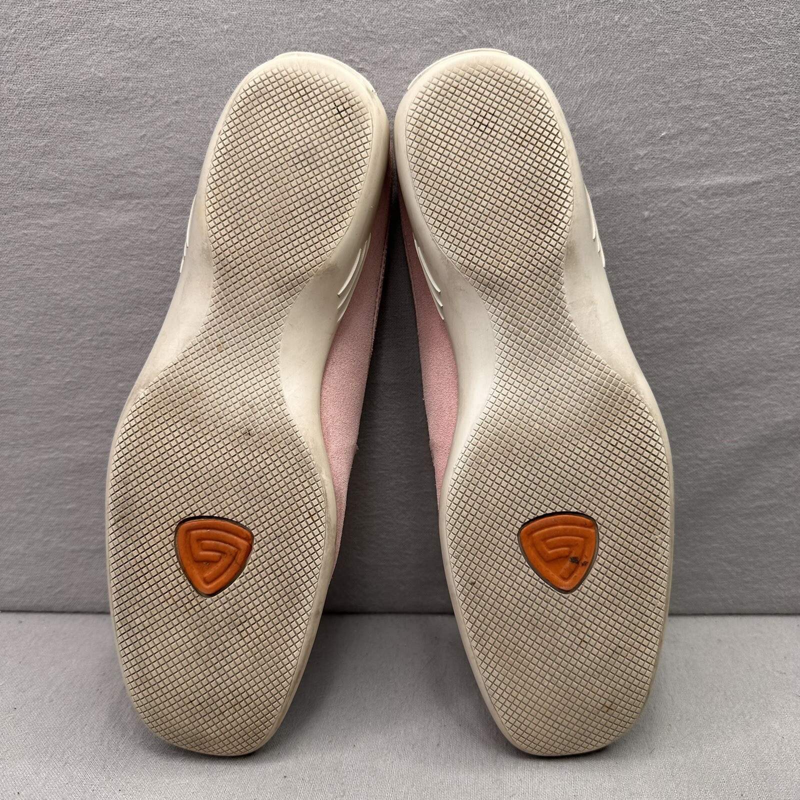 AGL Leombruni Womens Size 37 (US 7) Moccasin Faded Pink Suede Loafers Slip On