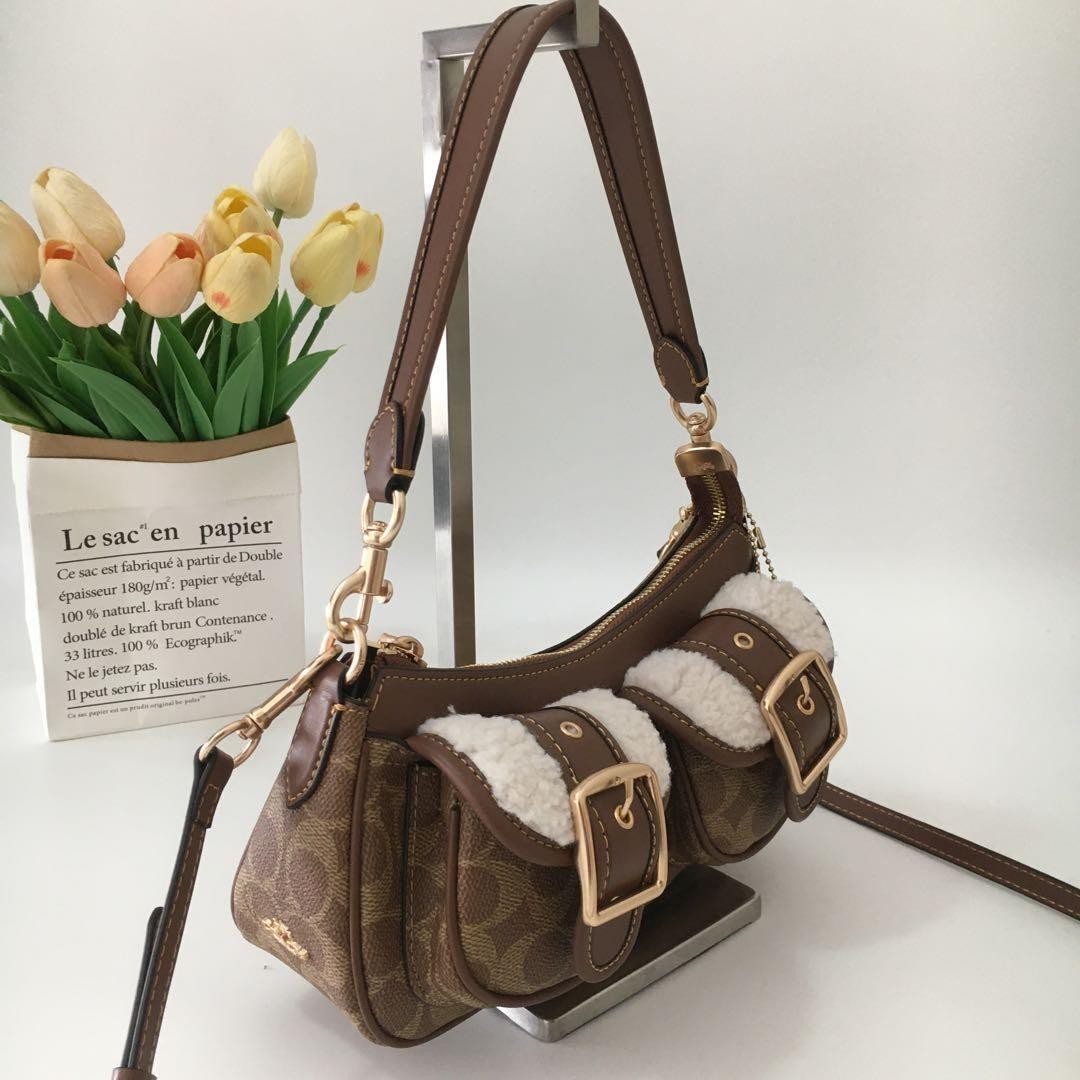 COACH Ashton Baguette Bag In Signature Canvas Tan/Natural CY658 Outlet