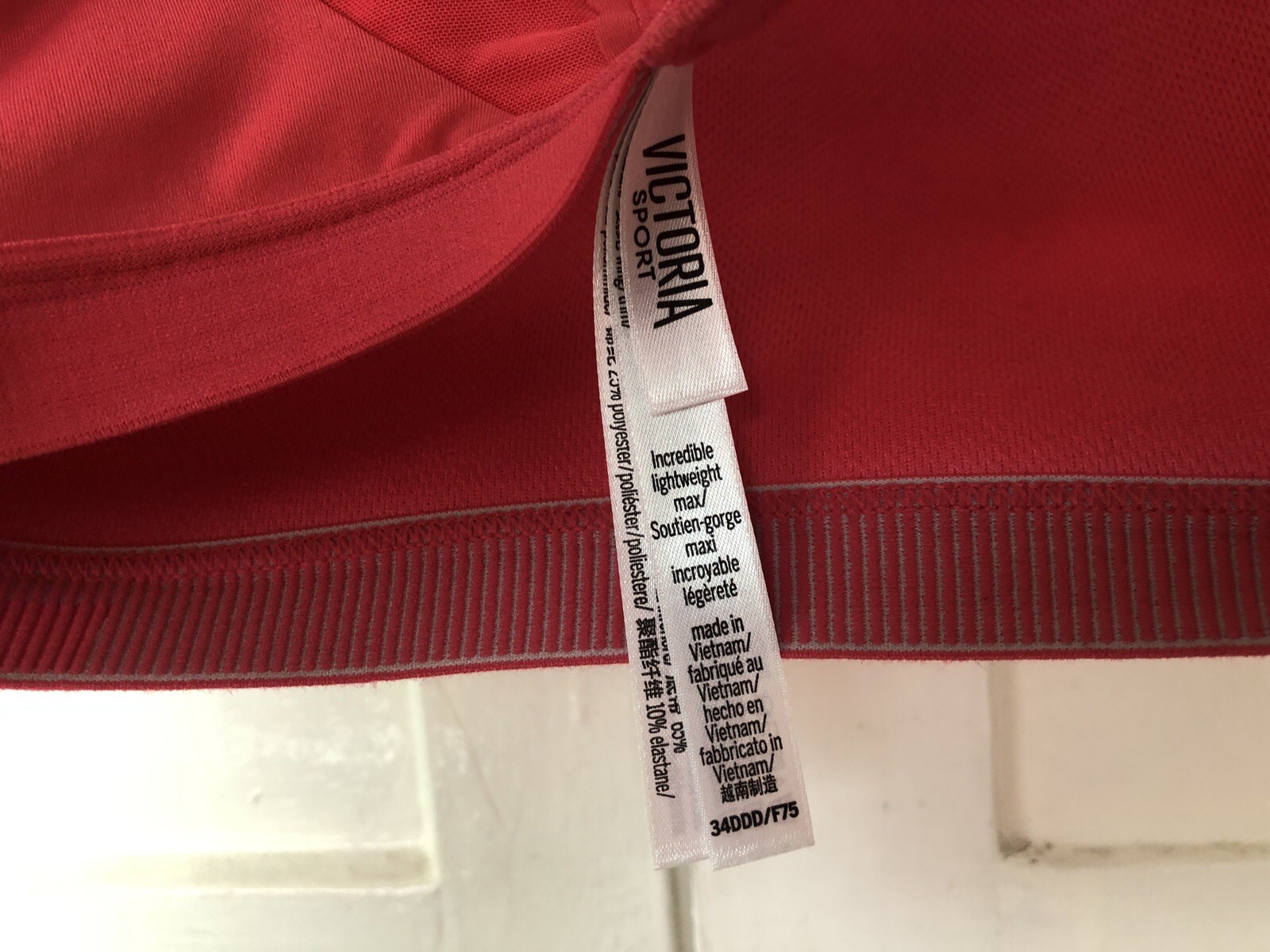 VICTORIA SECRETS SPORTS BRA SIZE 34DDD incredible lightweight max pink new