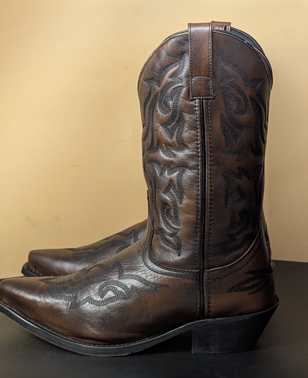 Laredo Men’s Boots Hawk Burnt Apple Leather Cowboy Boots 6862 Size 10 EW