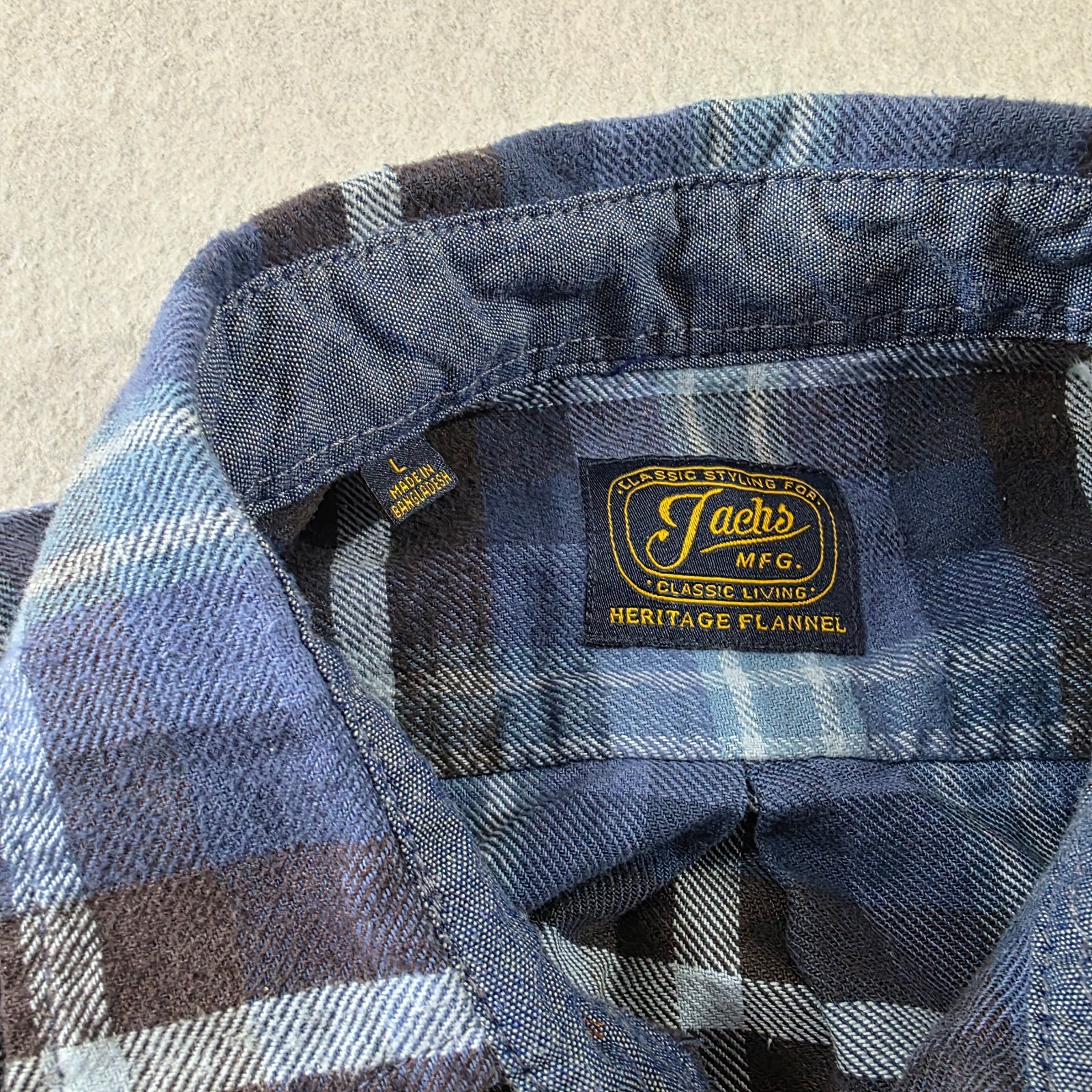 Jachs MFG Heritage Flannel Men’s Blue Plaid Button-Up Shirt Large