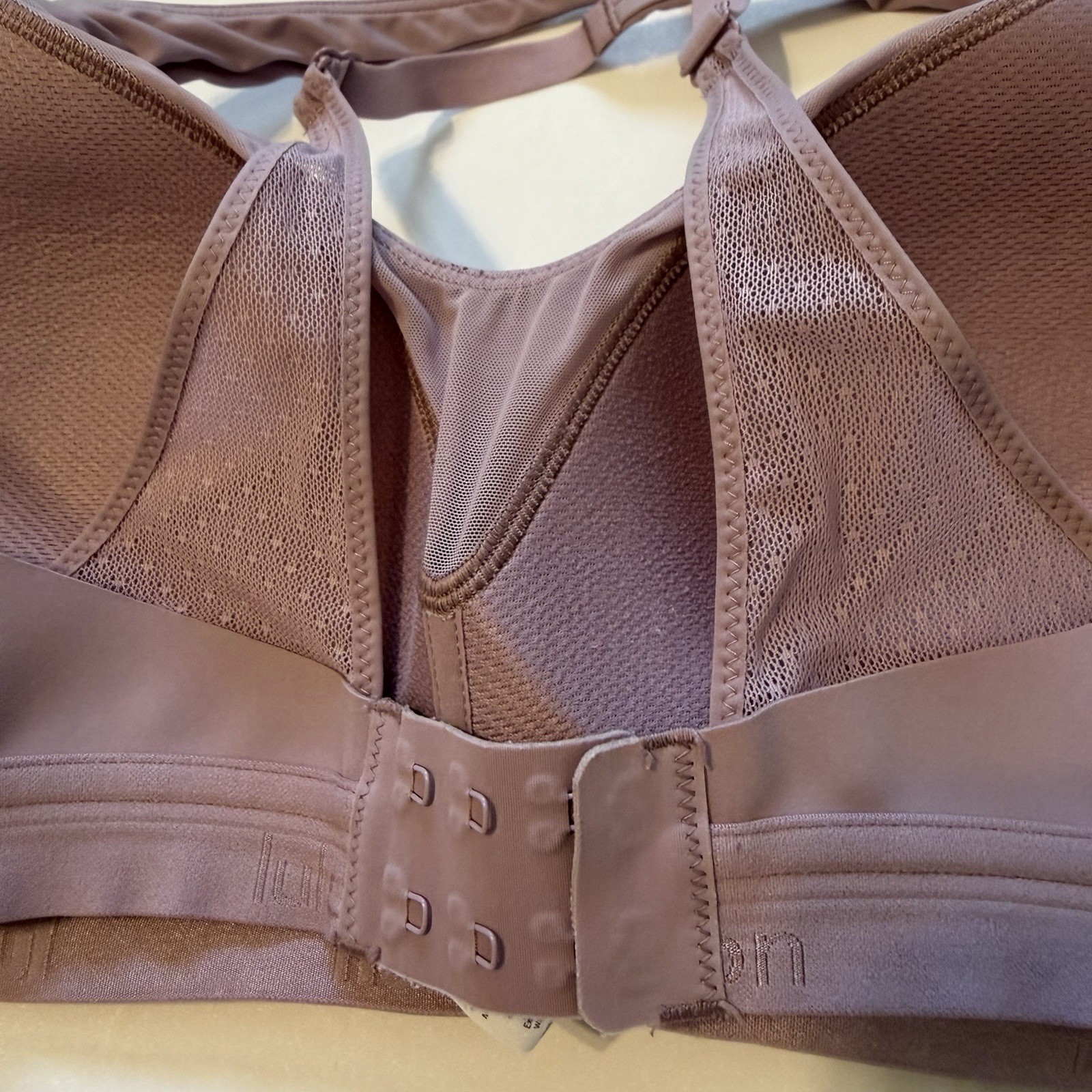 lululemon High Support Sports Bra 36C Purple Racerback Hook & Eye Adjust