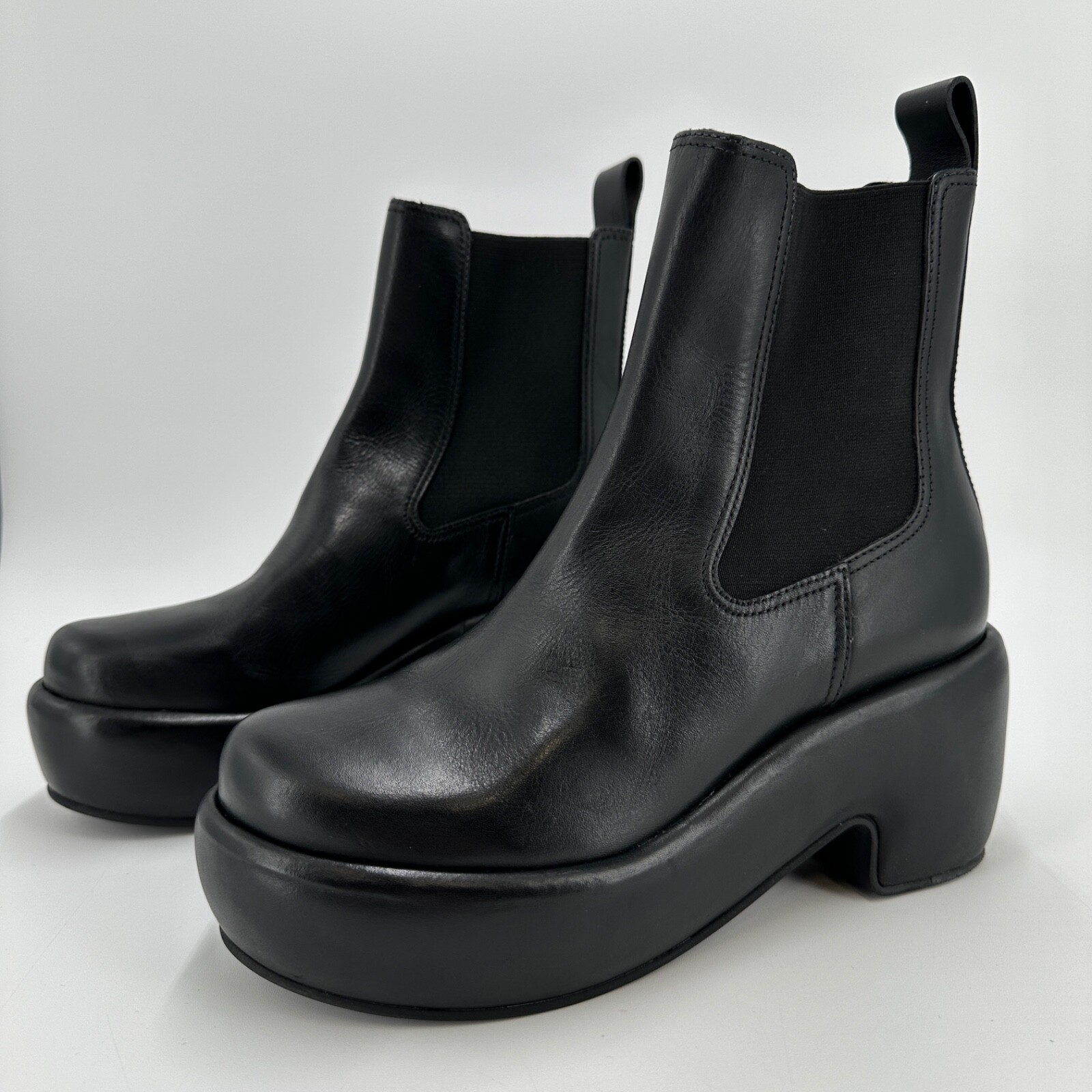 Everlane The Puffa Boot in Black size 9 Chelsea Ankle 3.25″ Chunky Platform