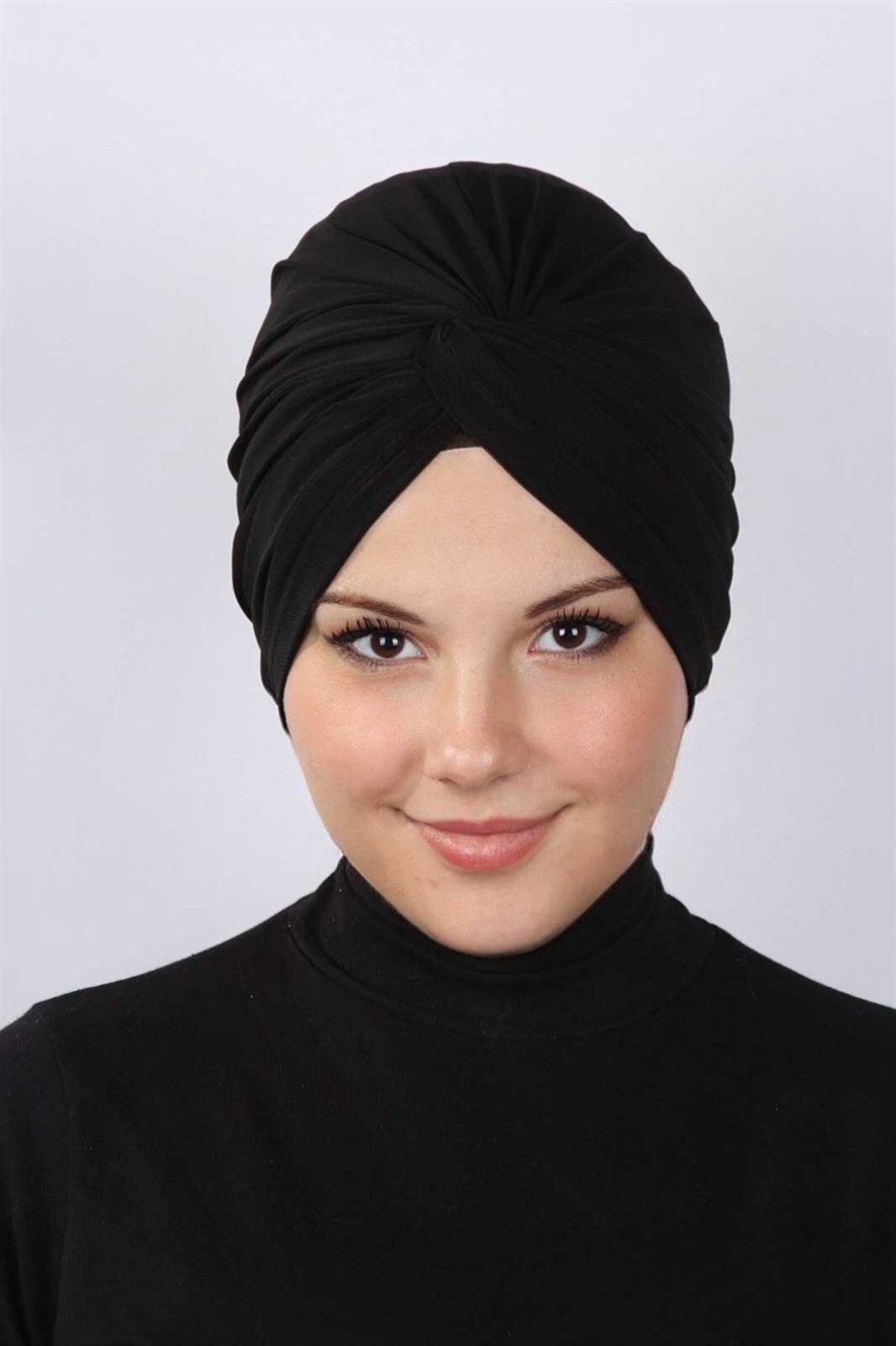 Modasuccess Twisted Bonnet