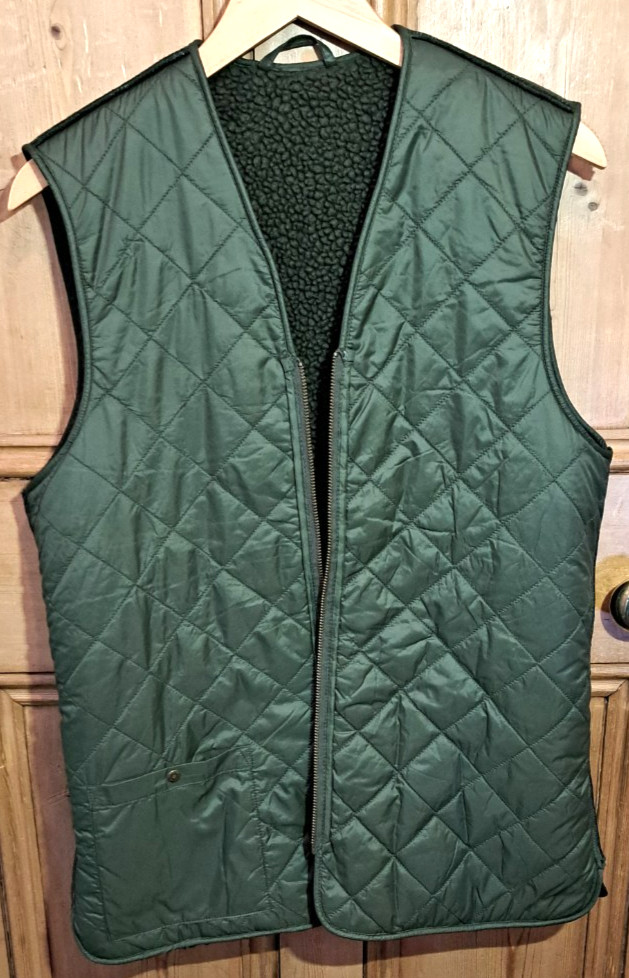 Barbour – BERBER LINER, Zip. SAGE GREEN. SMALL. BN Without Tags.