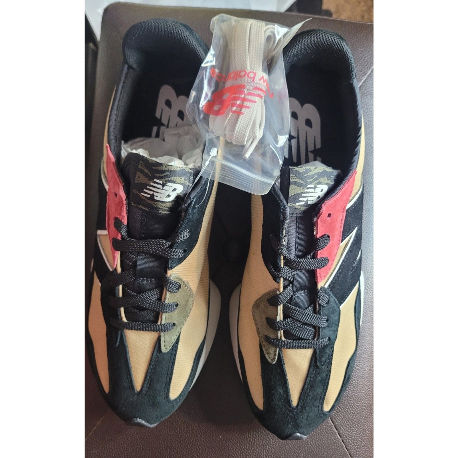 New Balance 327 Lunar New Year U327CNP Men’s Size 10 Black Tan Pink NWB