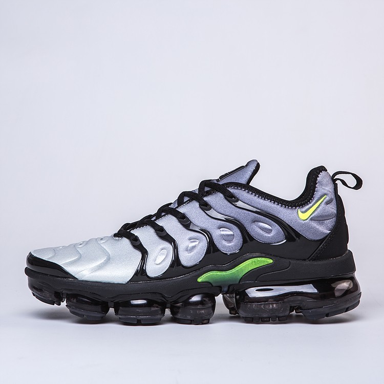 Gradual Silver Grey Nike Air Max Plus TN Mens Air Running Shoes US10🪩