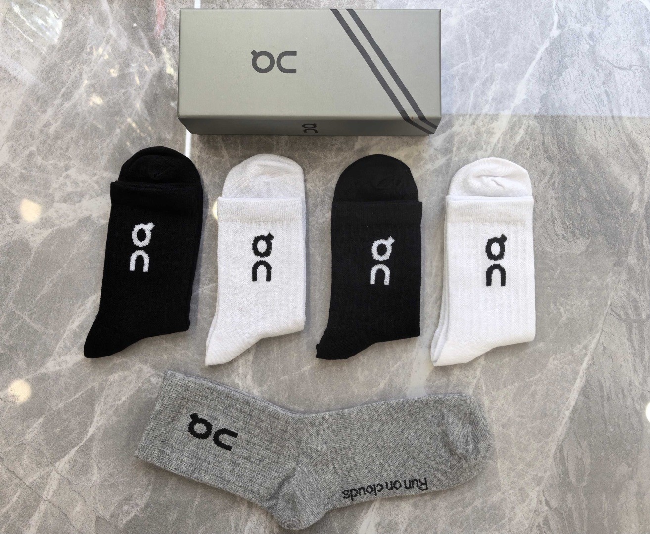5 Pairs On Cloud Socks Half-Calf Size Medium Unisex
